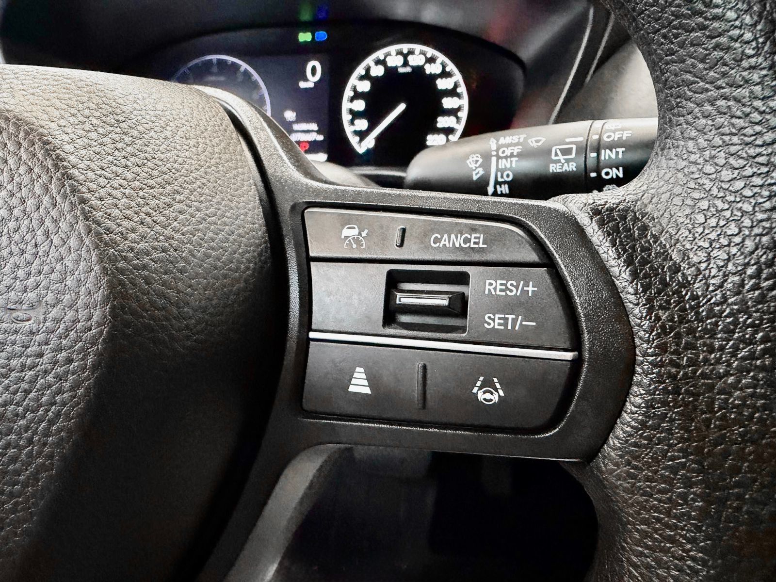 Honda HR-V LX 2023-26