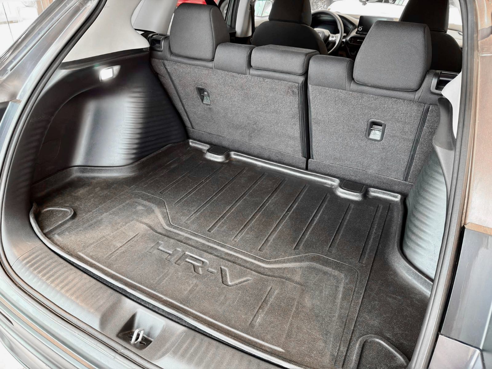 Honda HR-V LX 2023-14