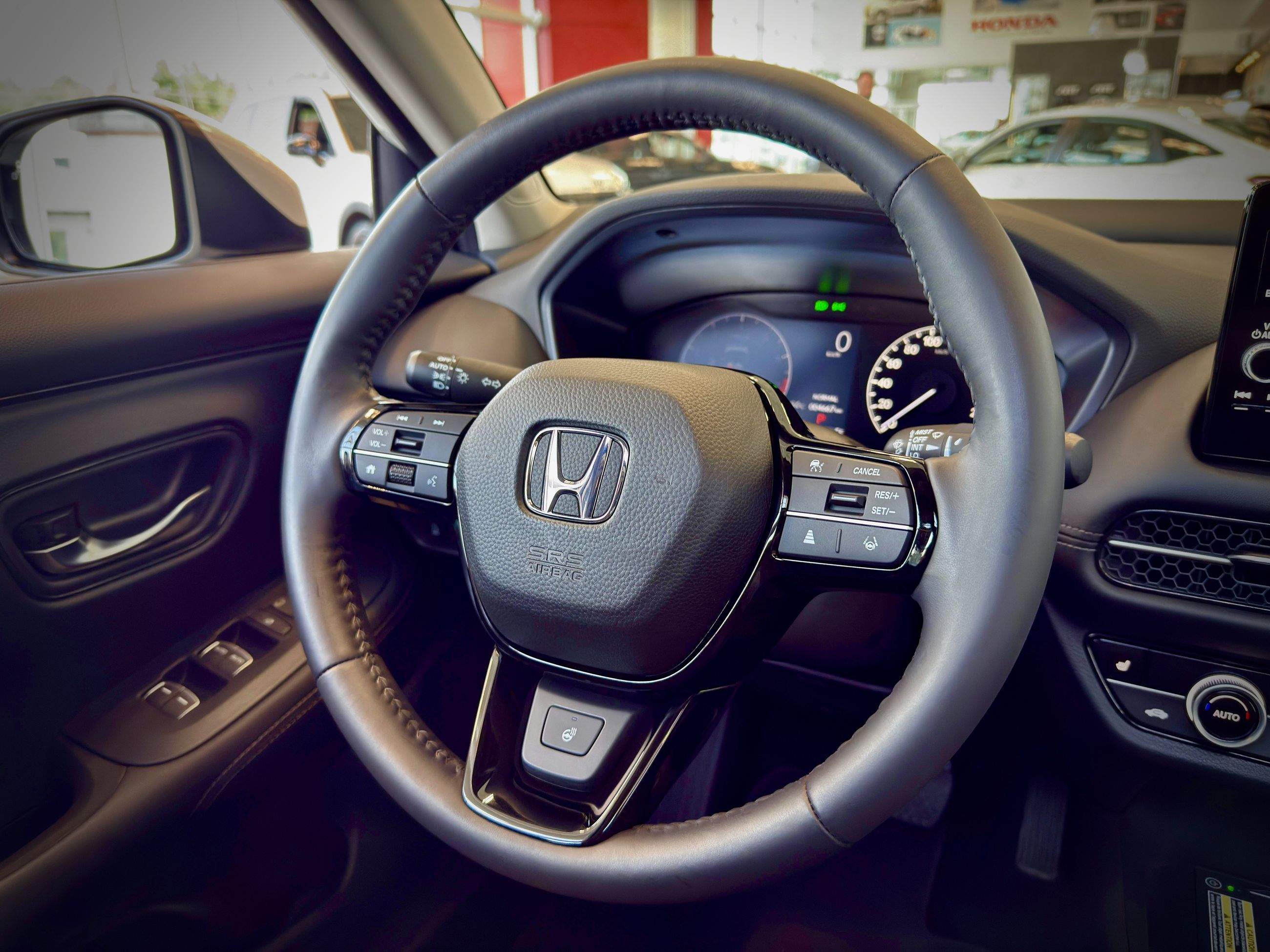 Honda HR-V EX-L Navi 2024-23