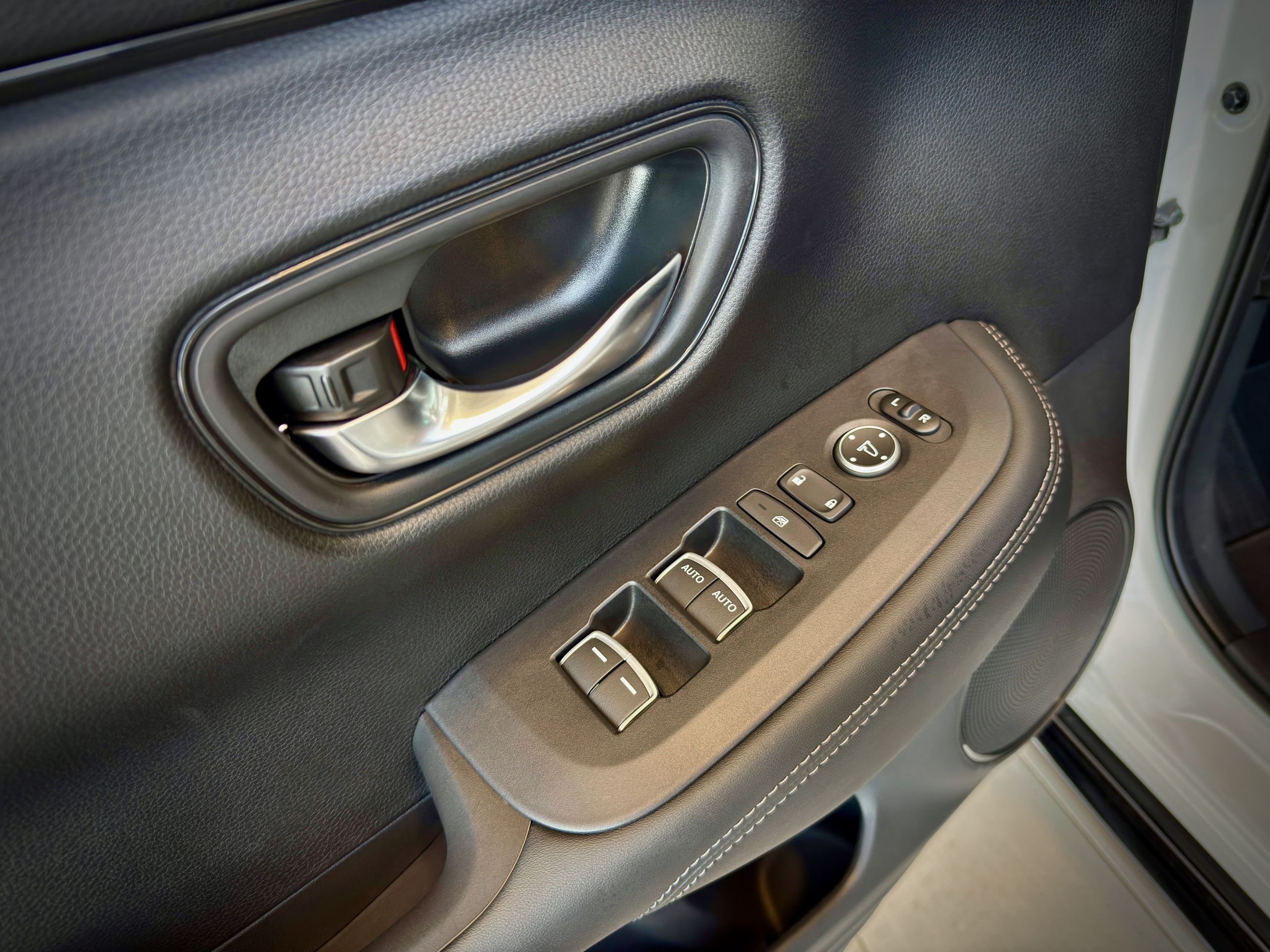 Honda HR-V EX-L Navi 2024-33