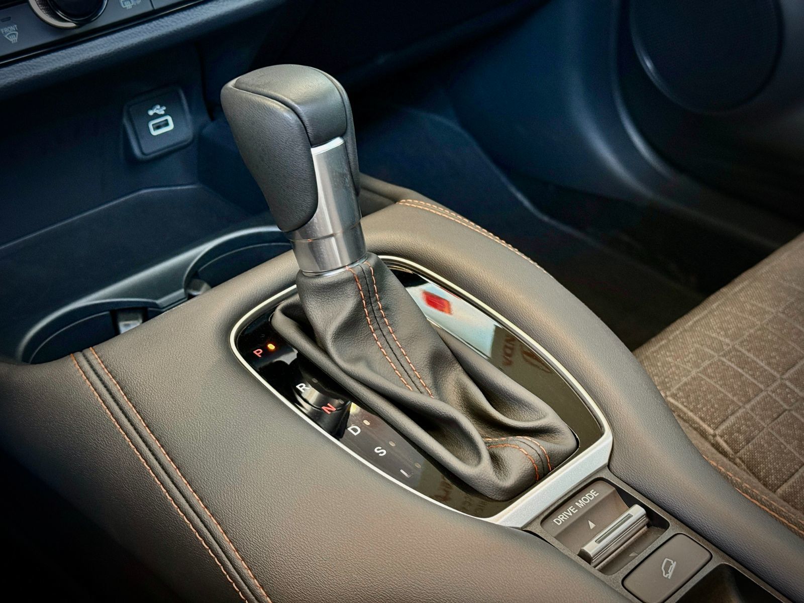 Honda HR-V Sport 2025-32