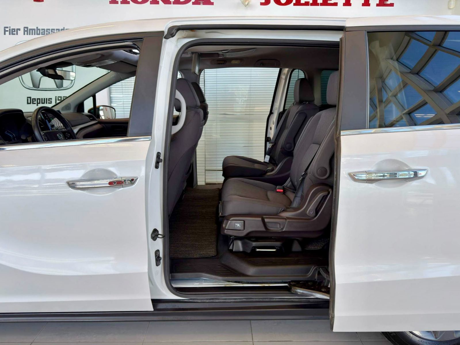 Honda Odyssey EX 2023-12