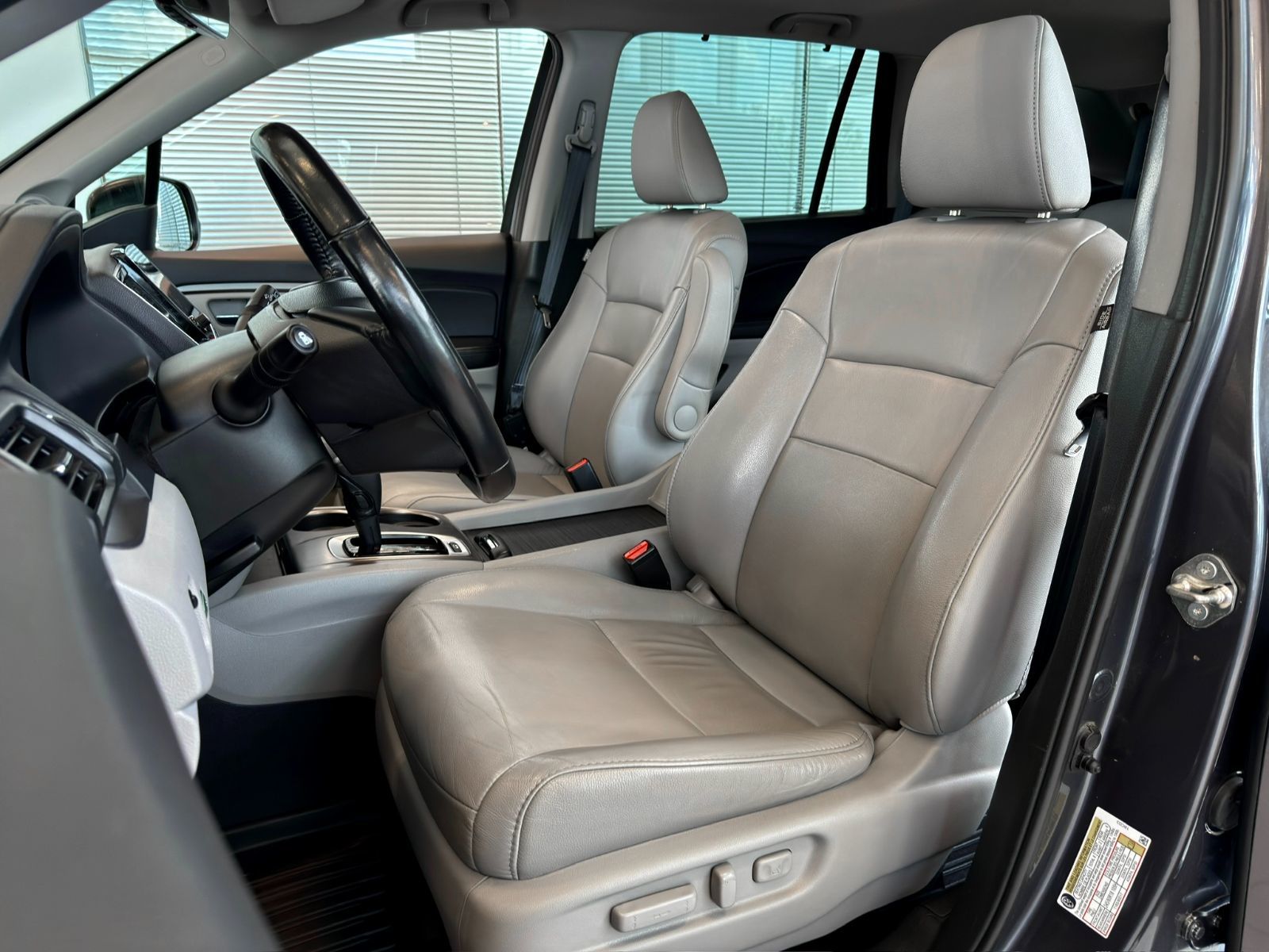 Honda Pilot EX-L Navi 2019-16