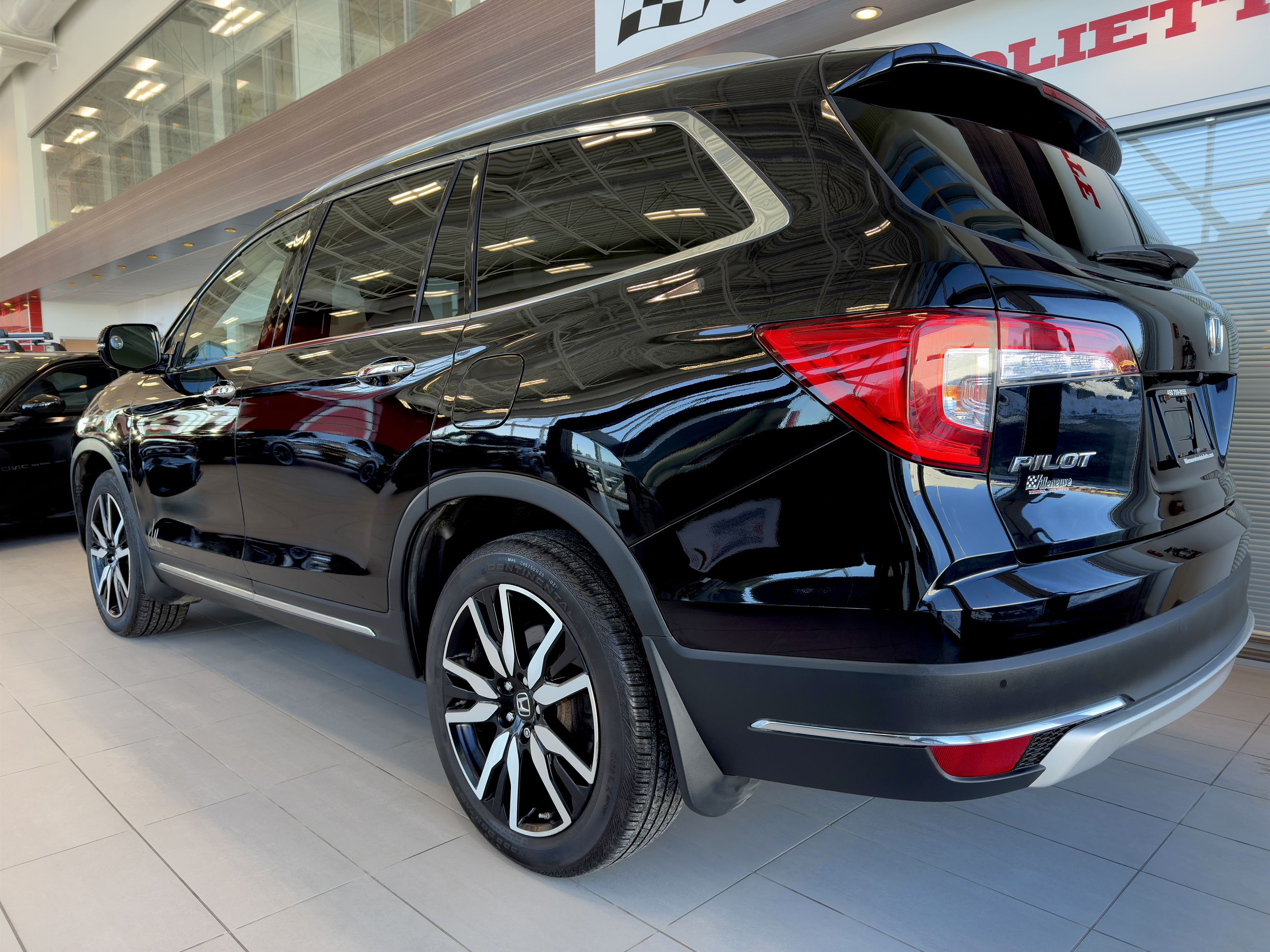 Honda Pilot Touring 8-Passenger 2021-9