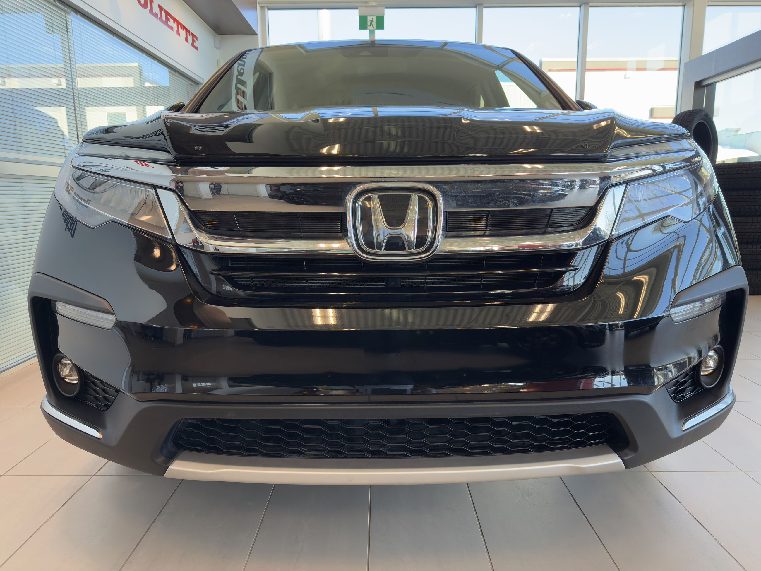 Honda Pilot Touring 8-Passenger 2021-4