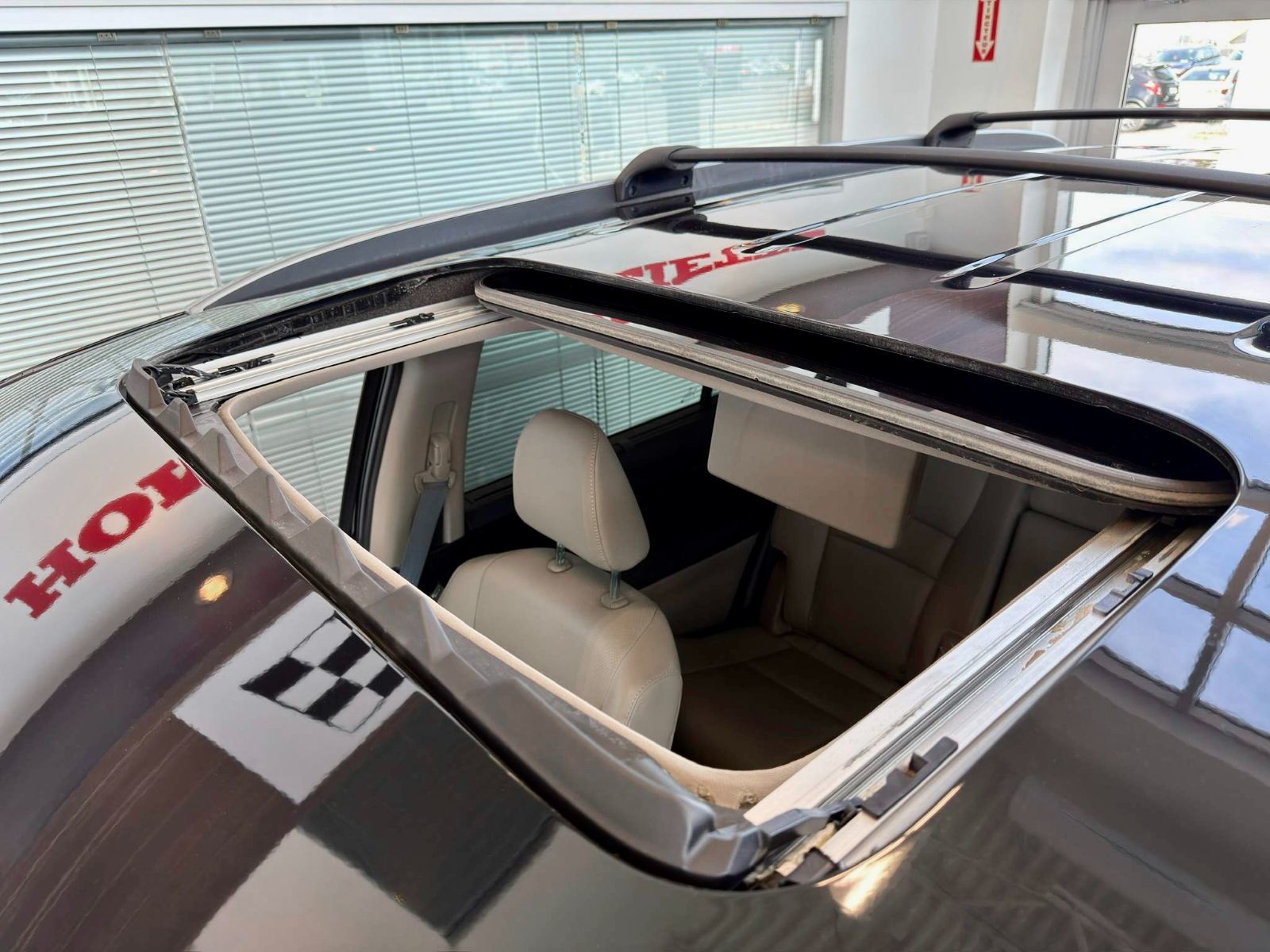 Honda Pilot Touring 8-Passenger 2021-15