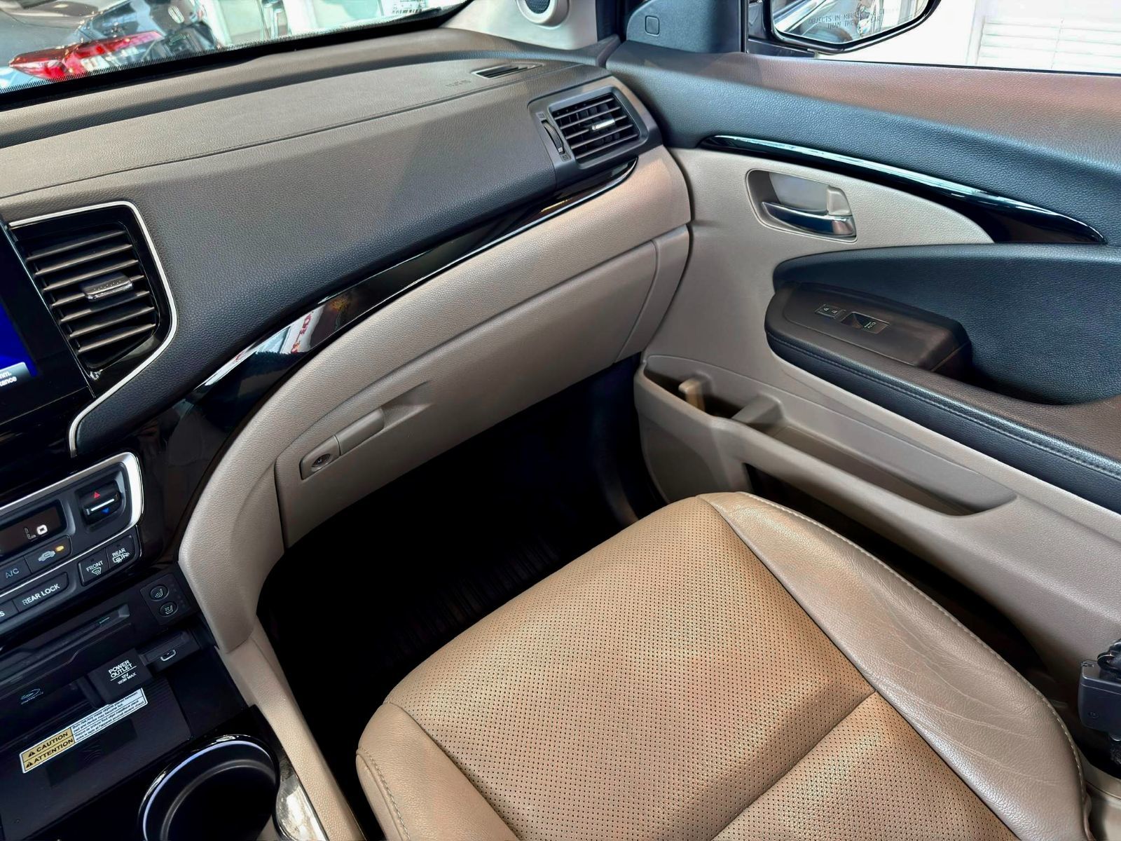 Honda Pilot Touring 8-Passenger 2021-24