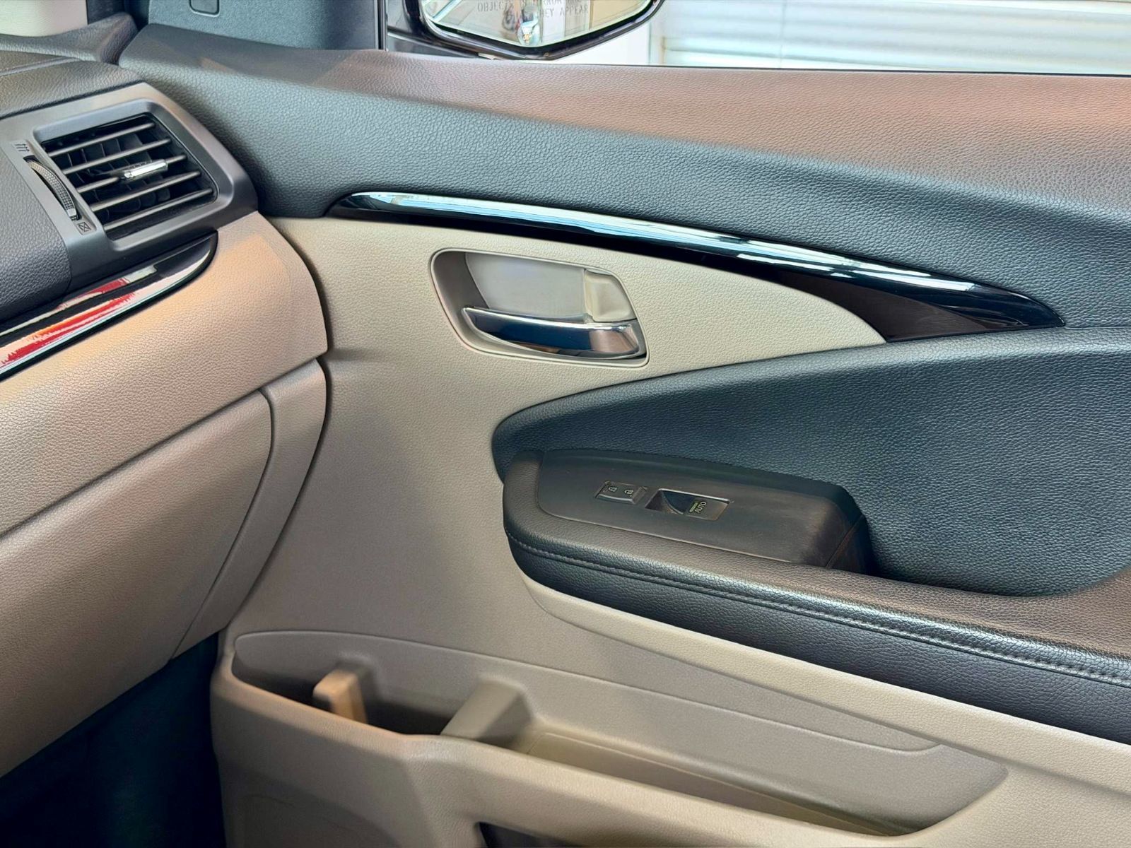 Honda Pilot Touring 8-Passenger 2021-39