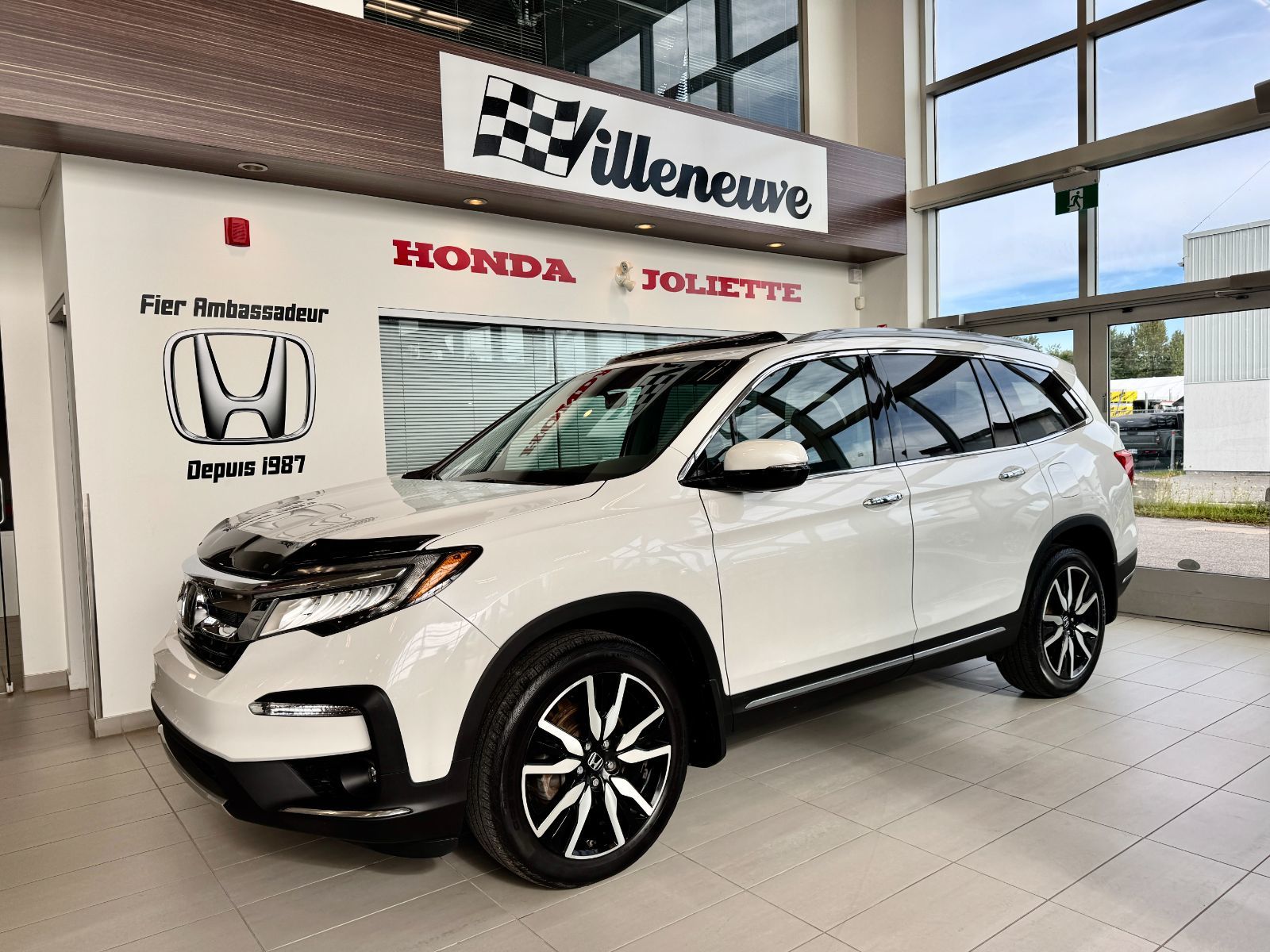 Honda Pilot Touring 8-Passenger 2022-0