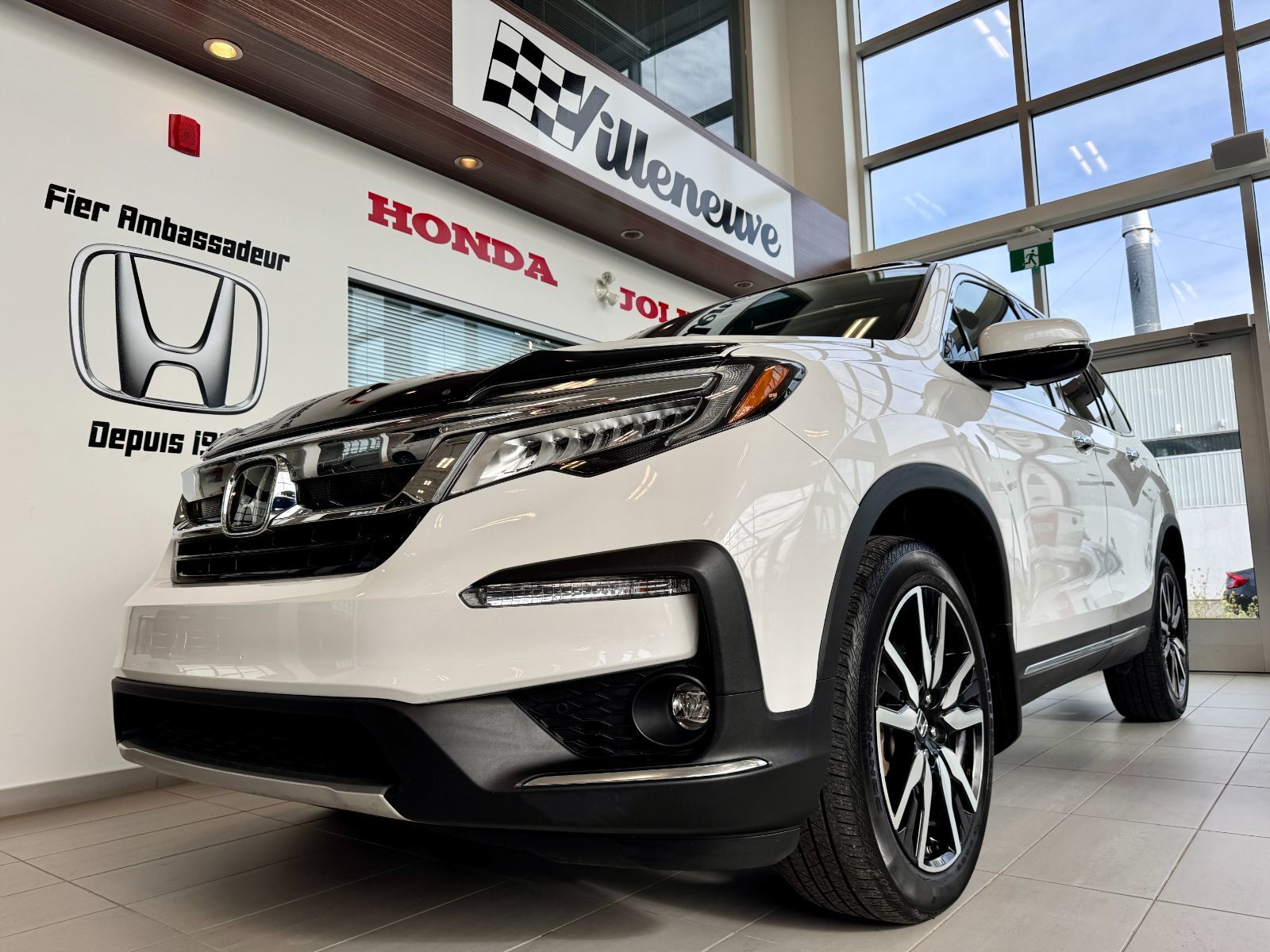 Honda Pilot Touring 8-Passenger 2022-1