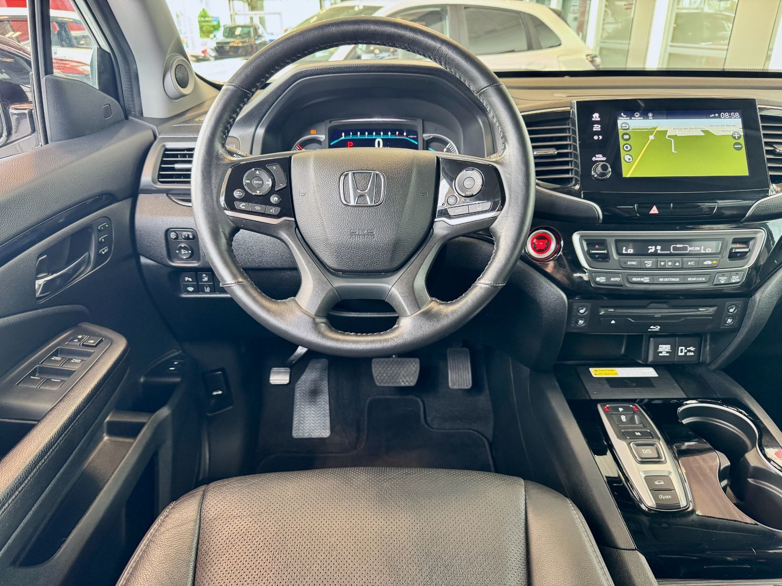 2022 Honda Pilot Touring 8-Passenger-22