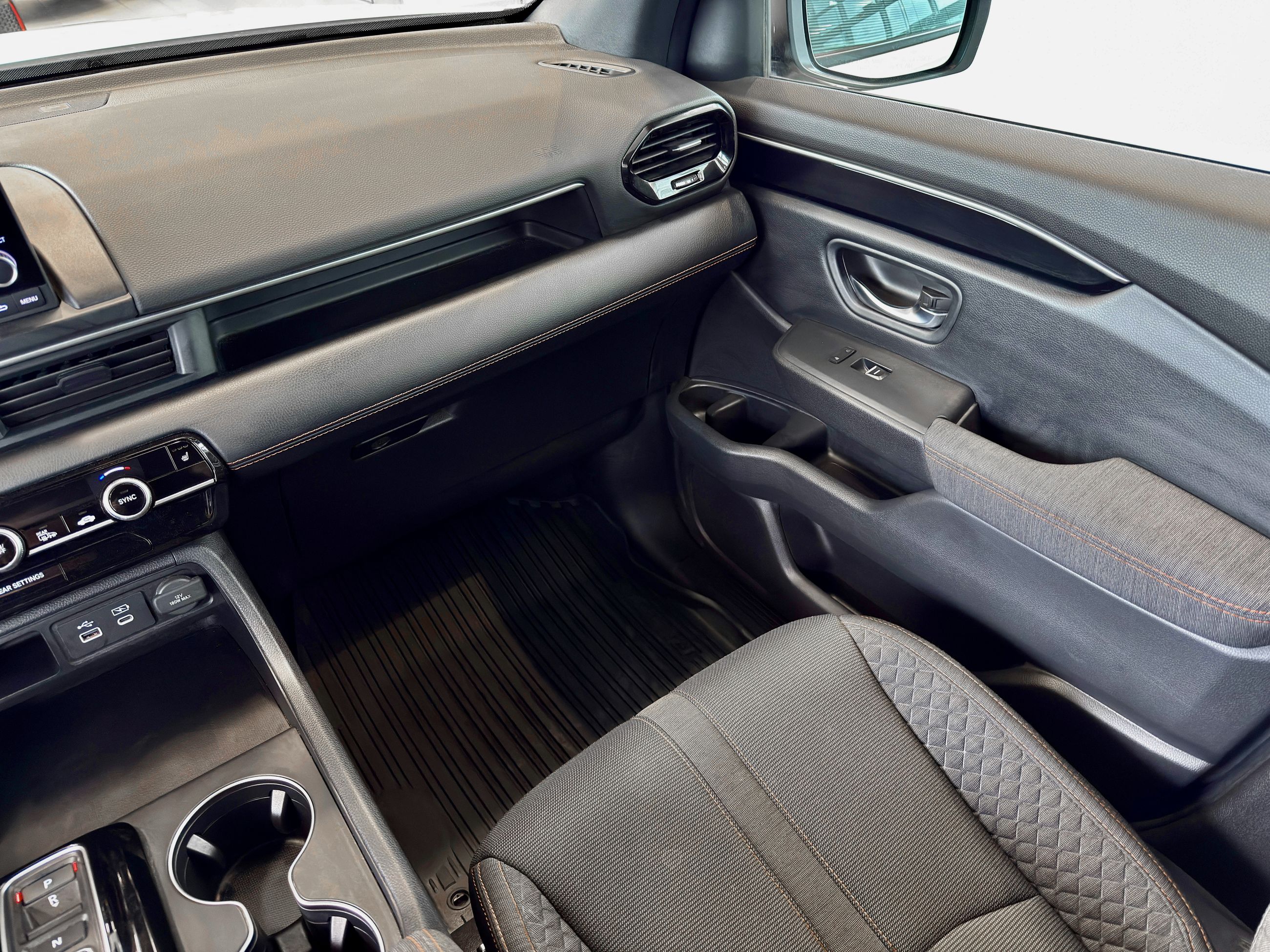 Honda Pilot Sport AWD 2023-23