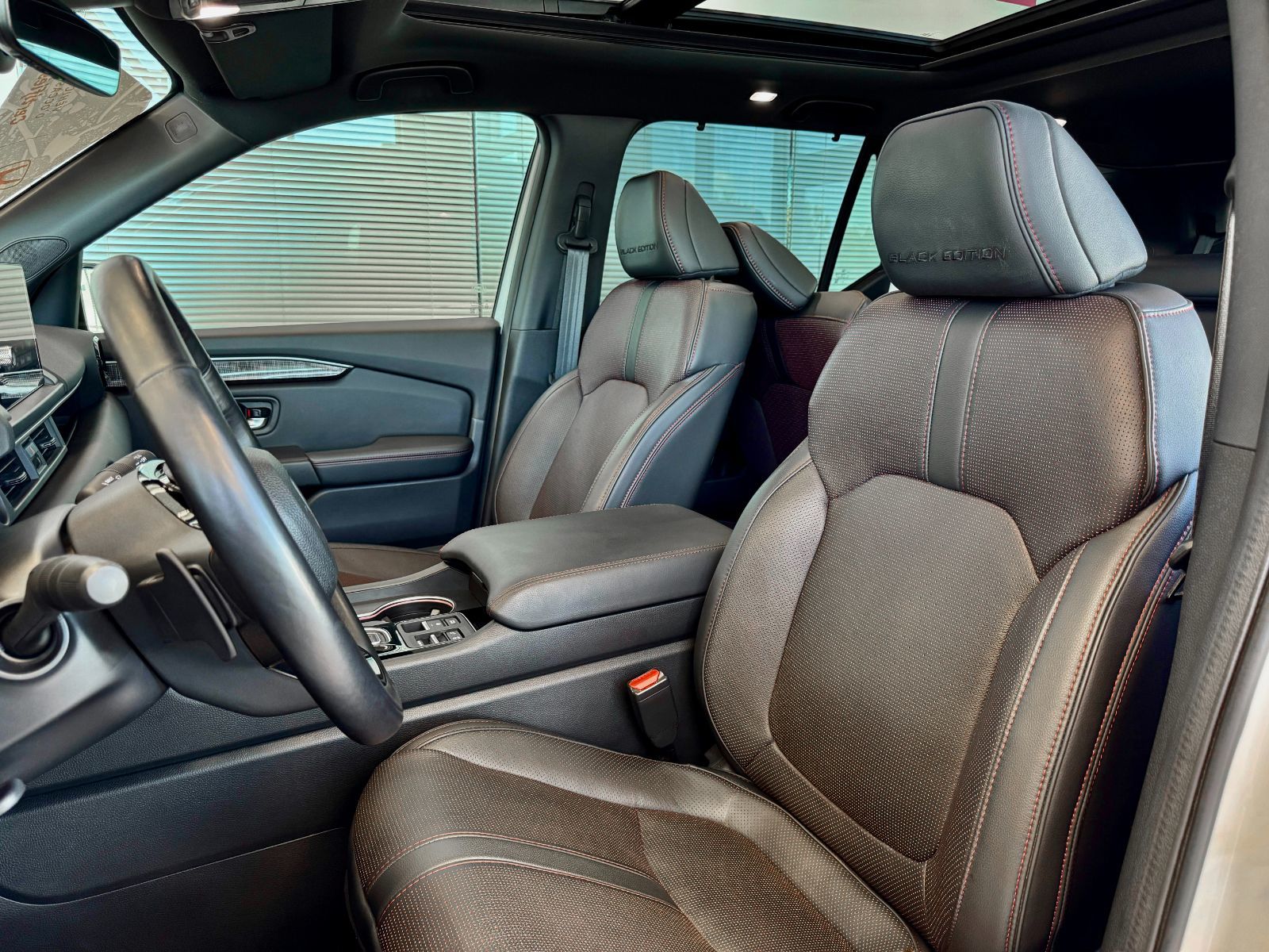 Honda Pilot Black Edition 2024-15
