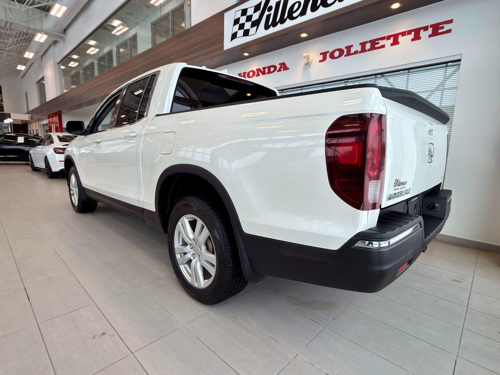 2017 Honda Ridgeline LX HS-9
