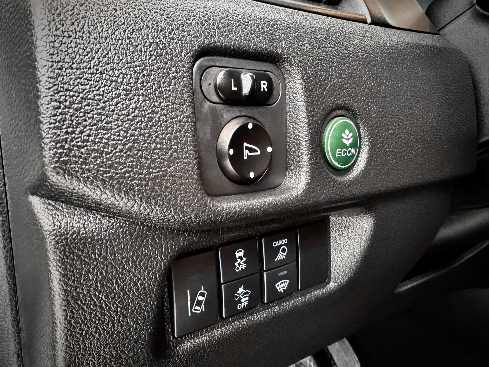 2017 Honda Ridgeline LX HS-34