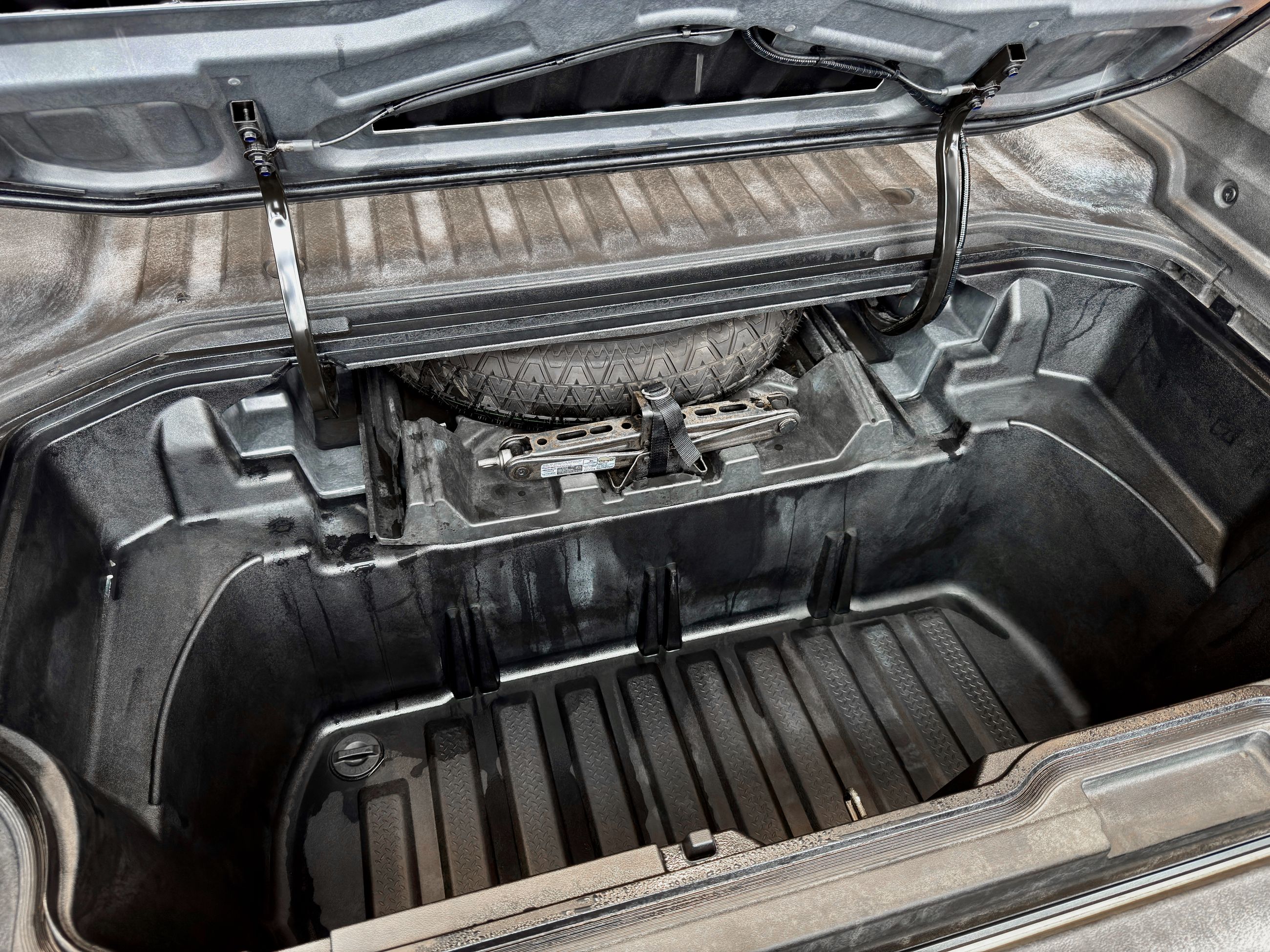 2017 Honda Ridgeline LX HS-15