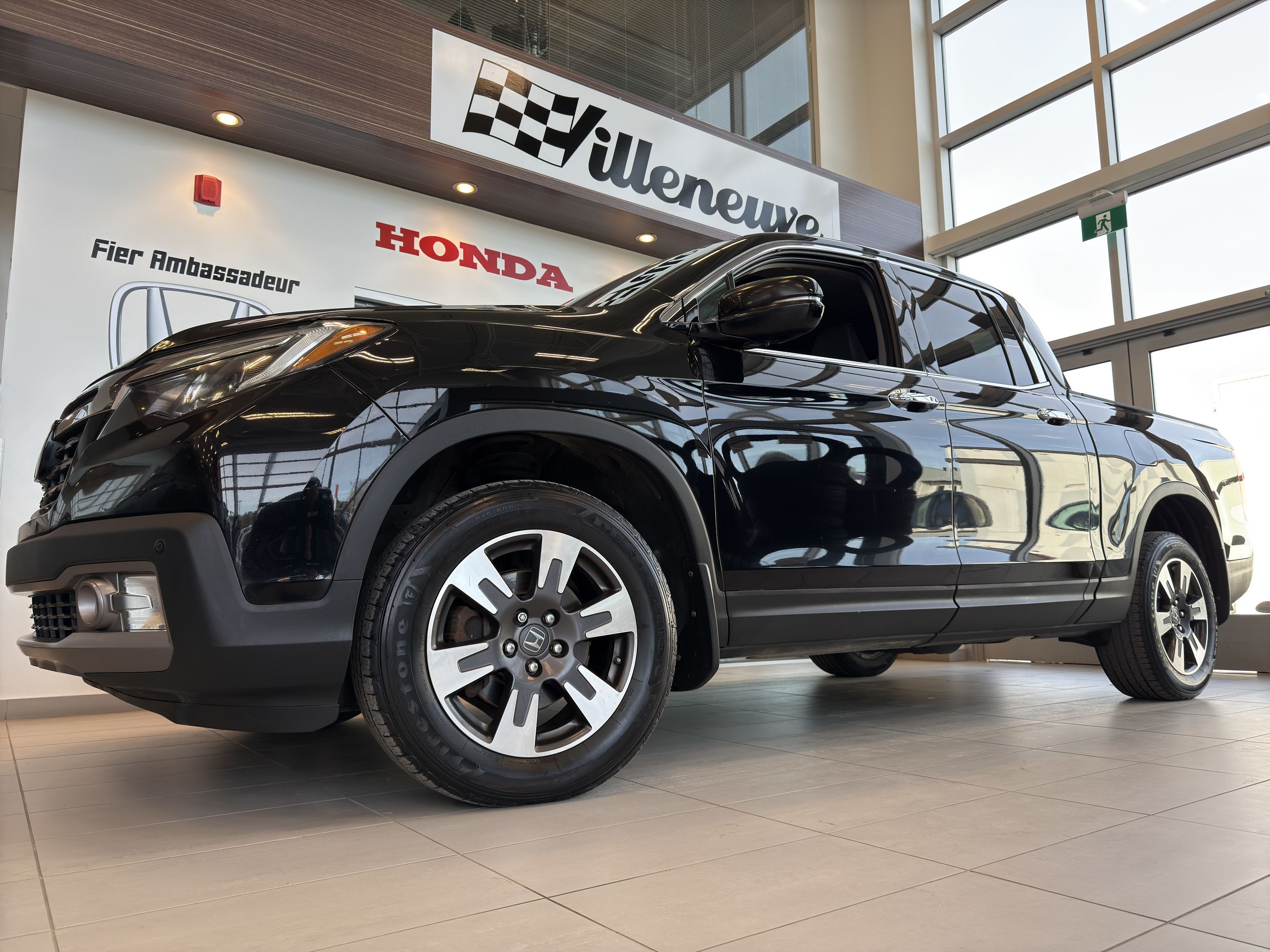 Honda Ridgeline Touring 2019-1