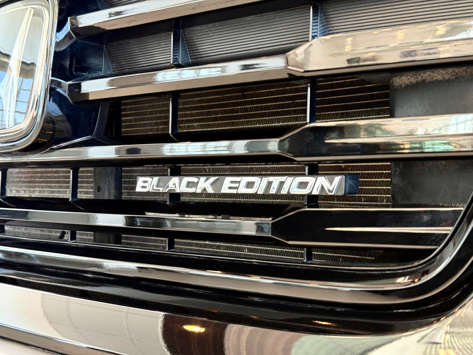 Honda Ridgeline Black Edition 2023-14