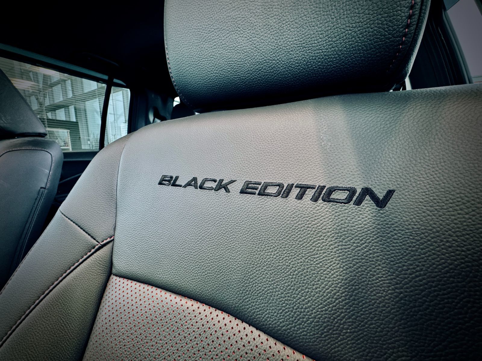 2024 Honda Ridgeline Black Edition-19