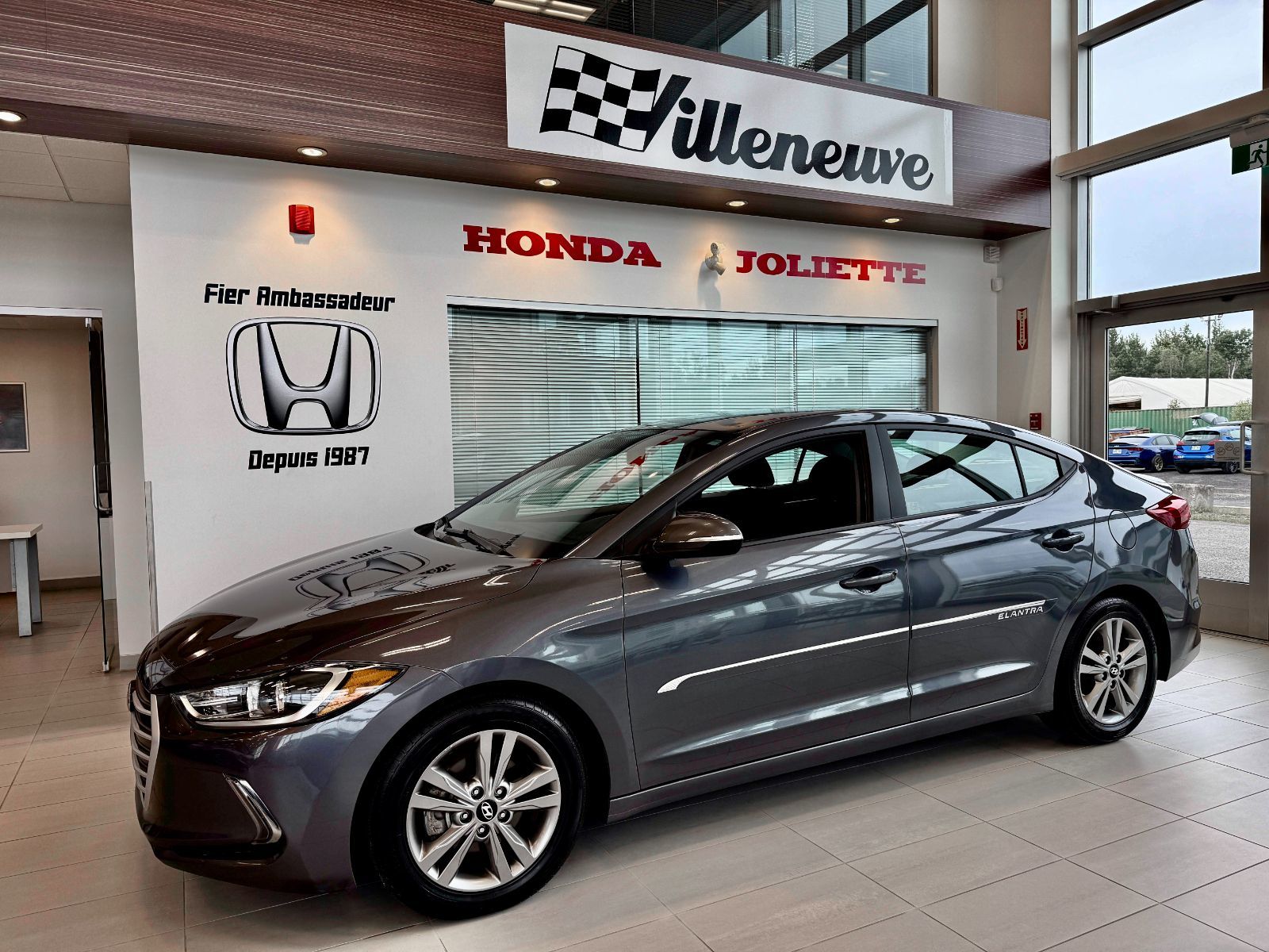 Hyundai Elantra GLS 2017-1