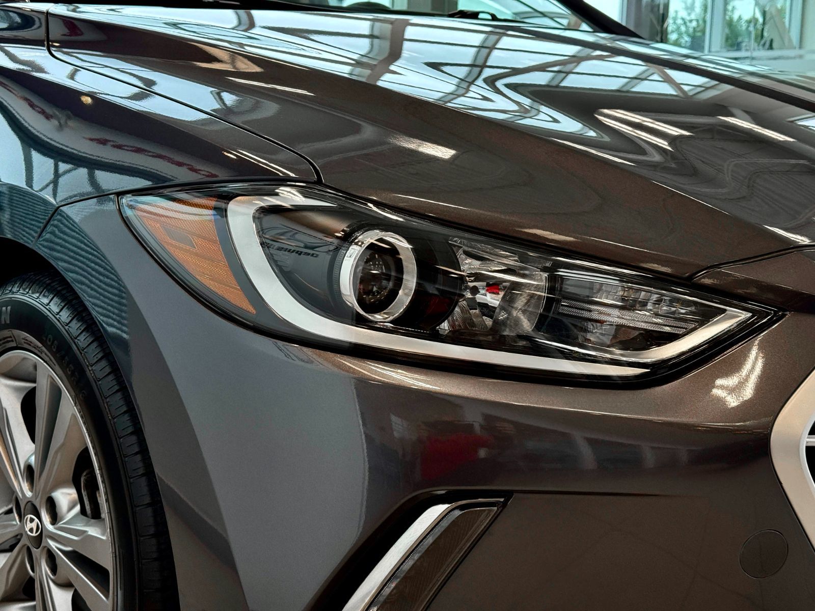 Hyundai Elantra GLS 2017-6
