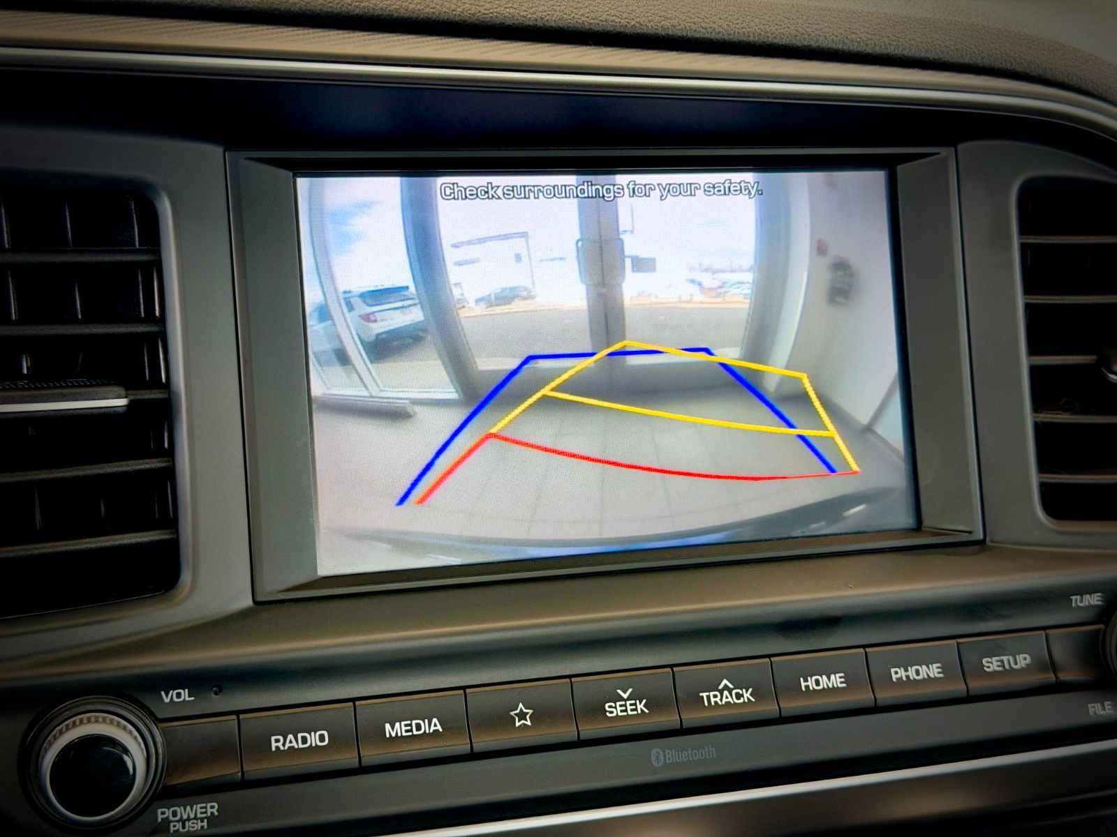 Hyundai Elantra Preferred 2019-22