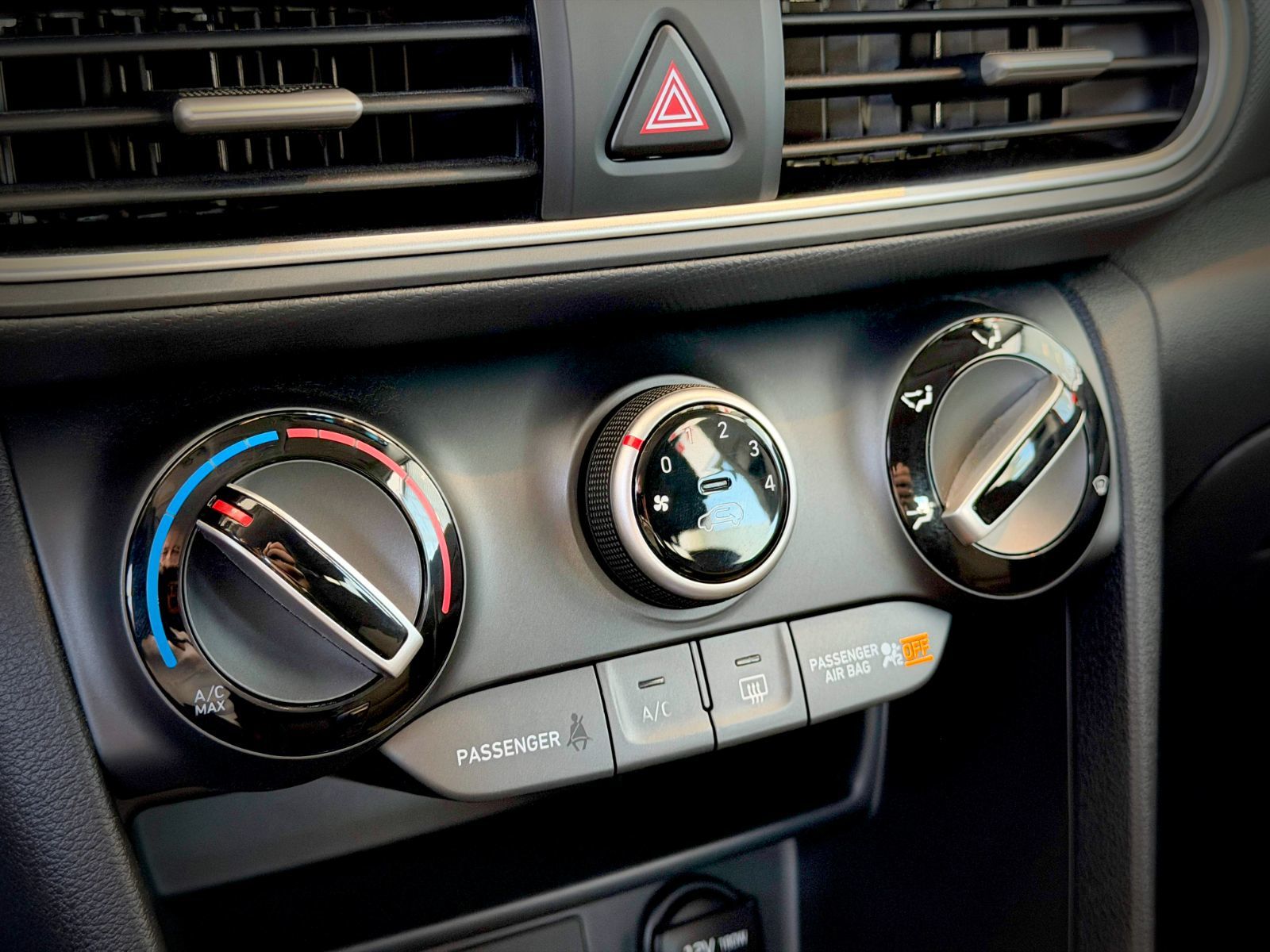 2020 Hyundai Kona Essential-27