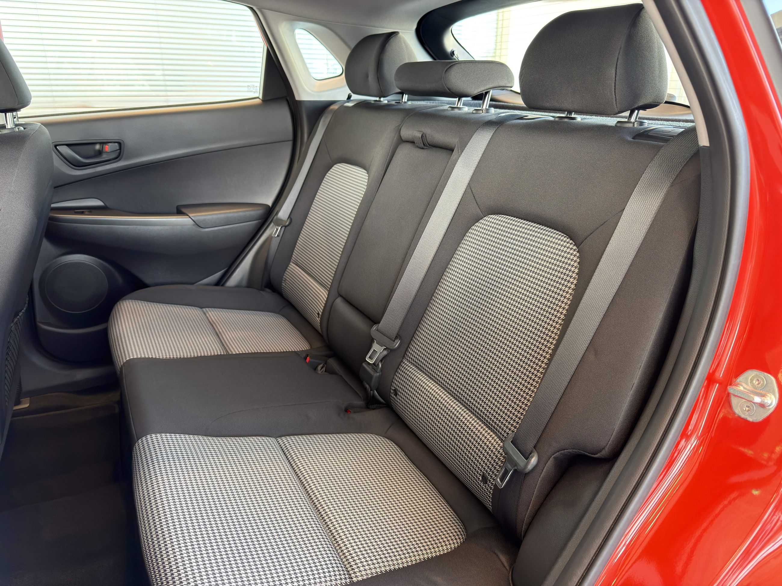 2020 Hyundai Kona Essential-19