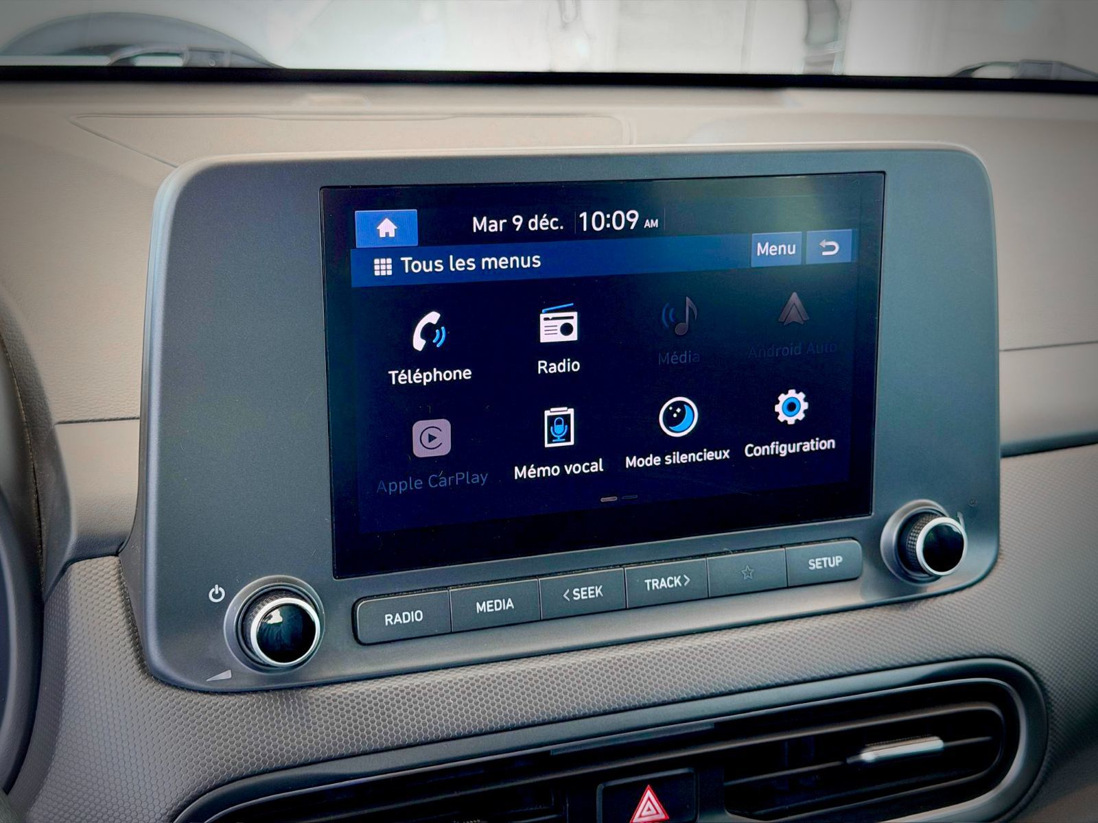 2023 Hyundai Kona Essential-27