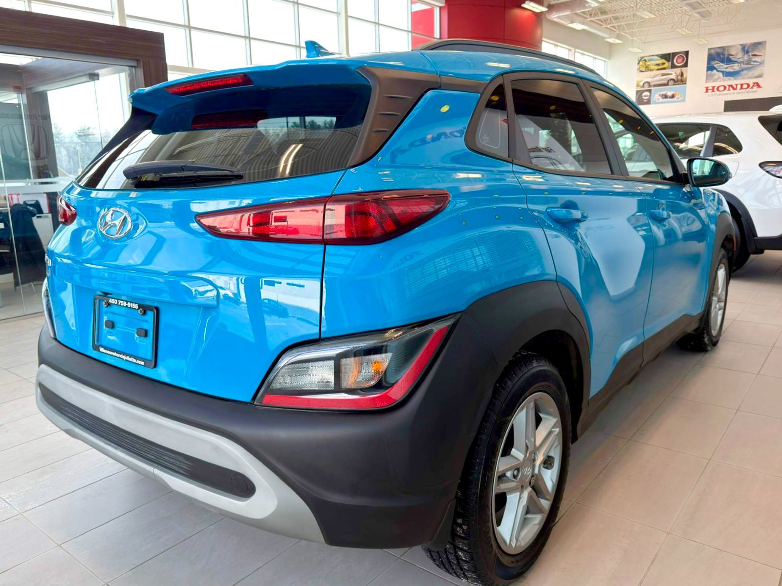 2023 Hyundai Kona Essential-11