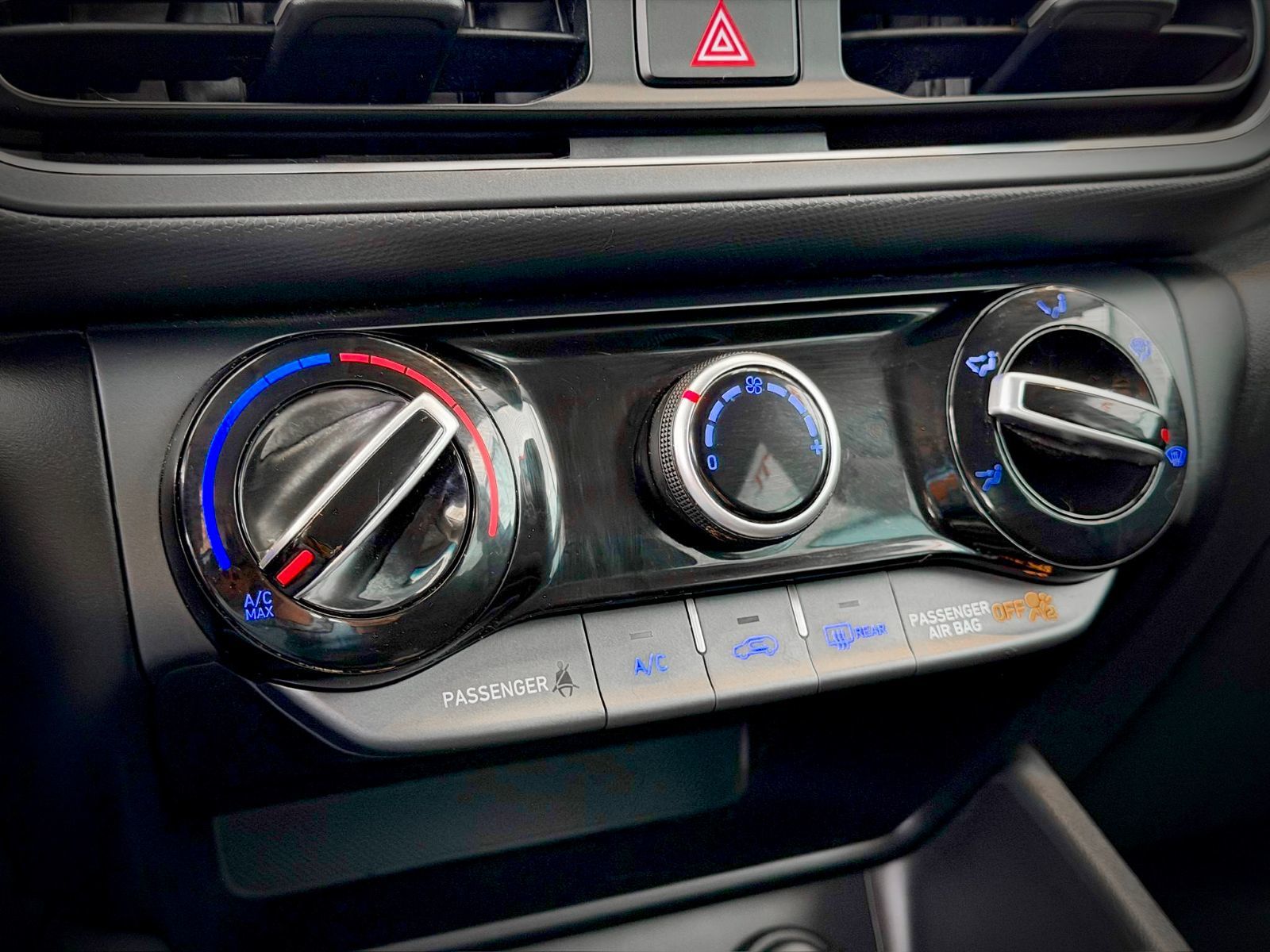 2023 Hyundai Kona Essential-29