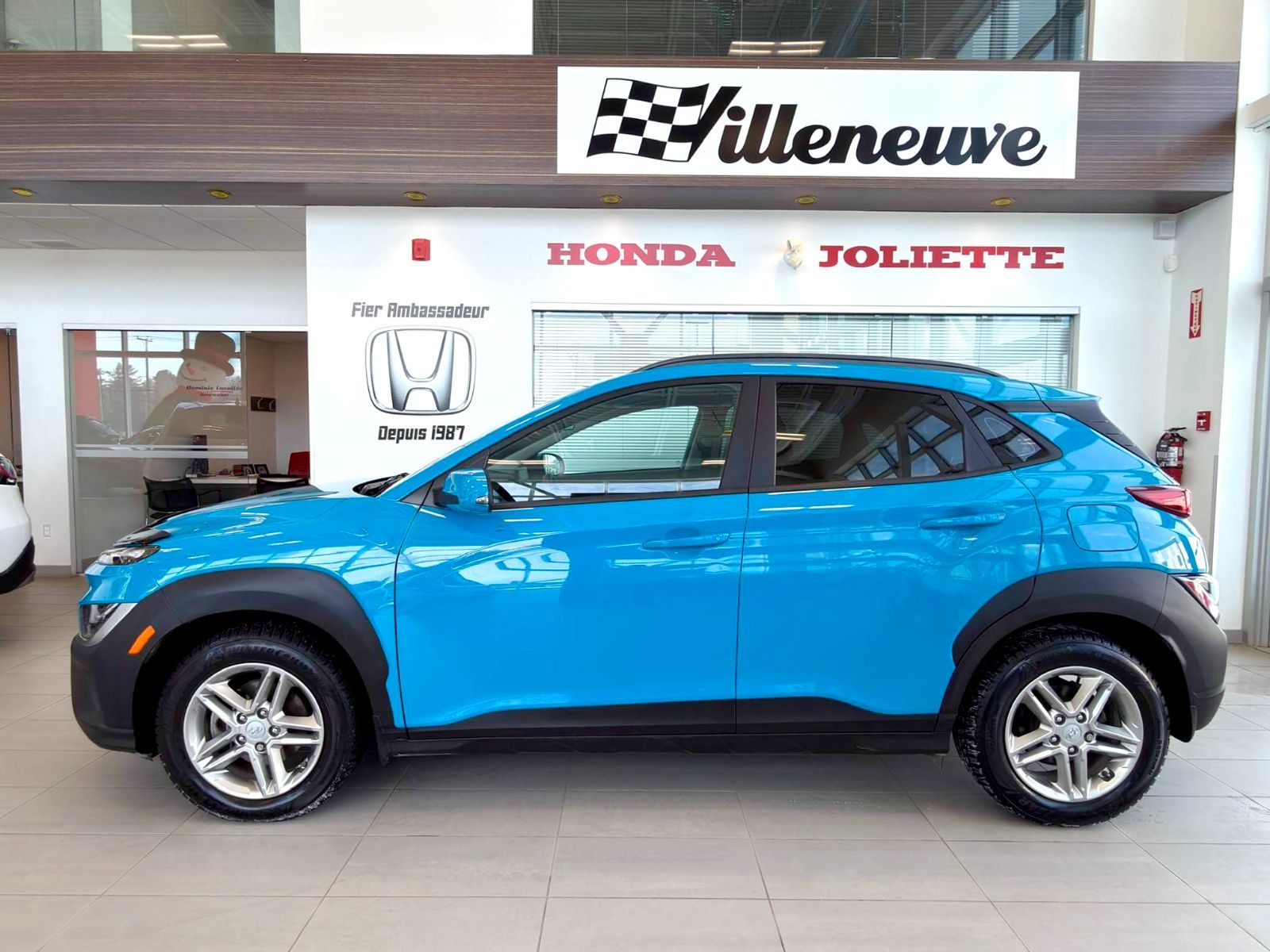 2023 Hyundai Kona Essential-8