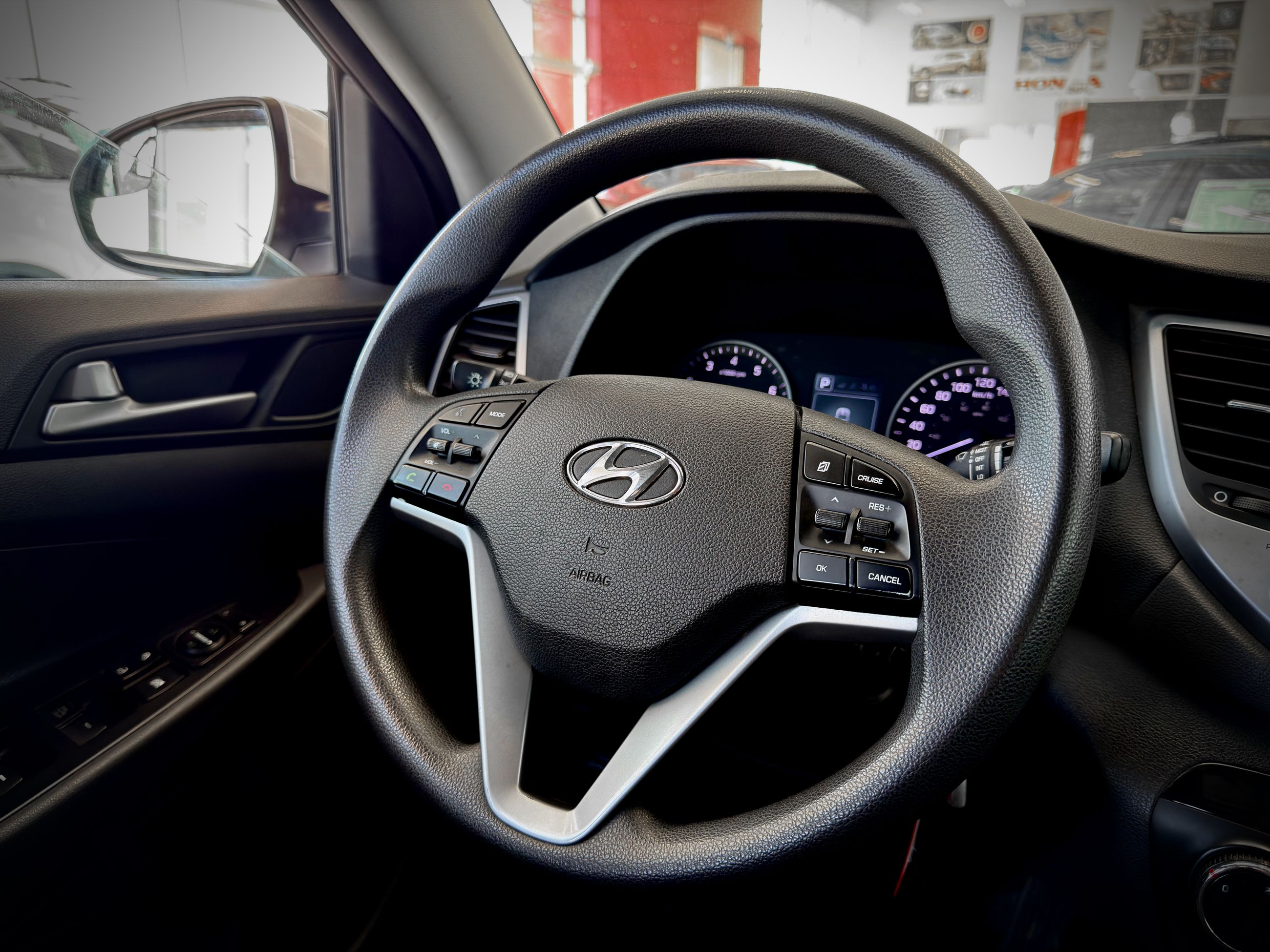 Hyundai Tucson SE 2.0L 2018-15