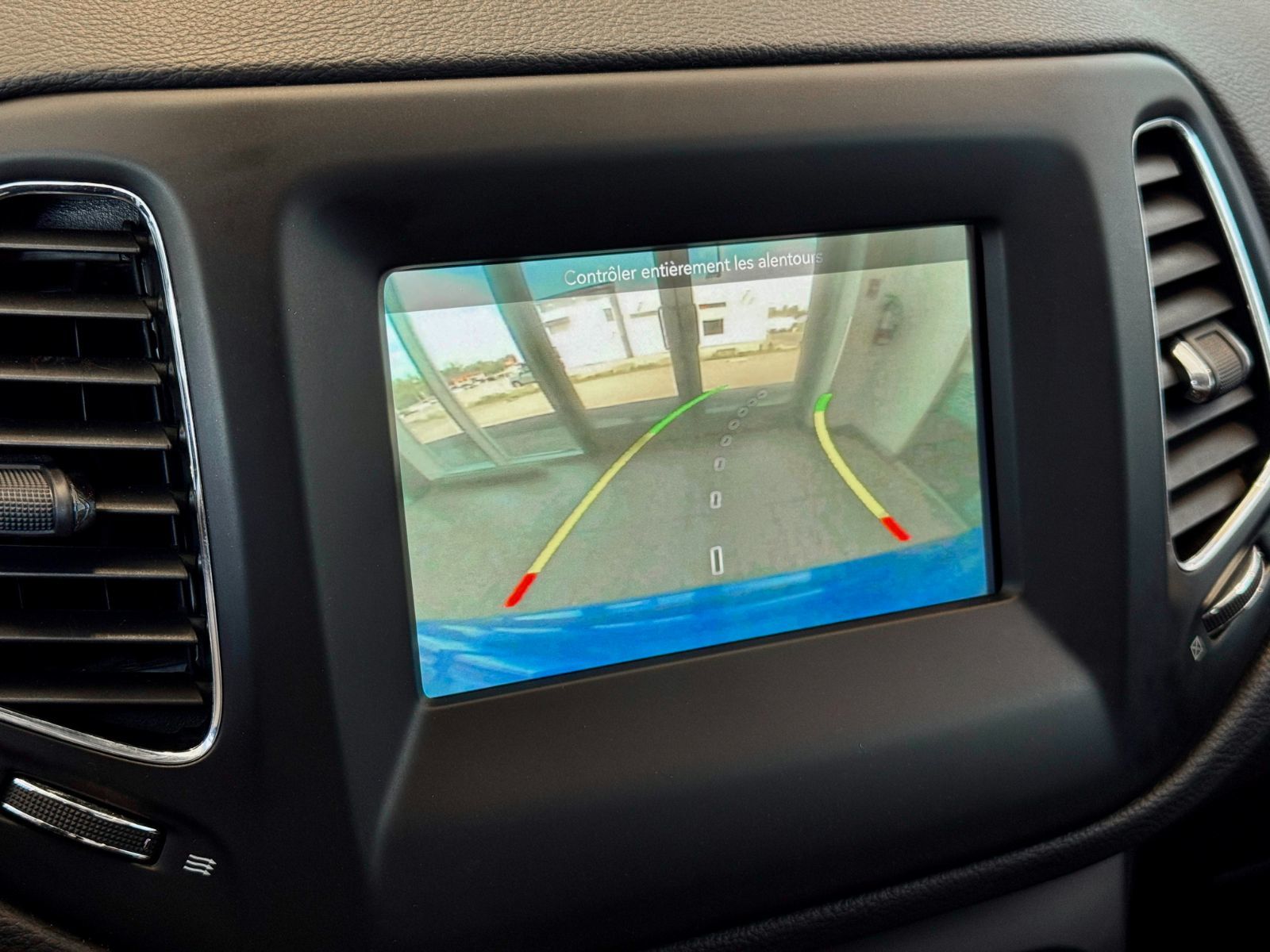 2018 Jeep Compass North-28