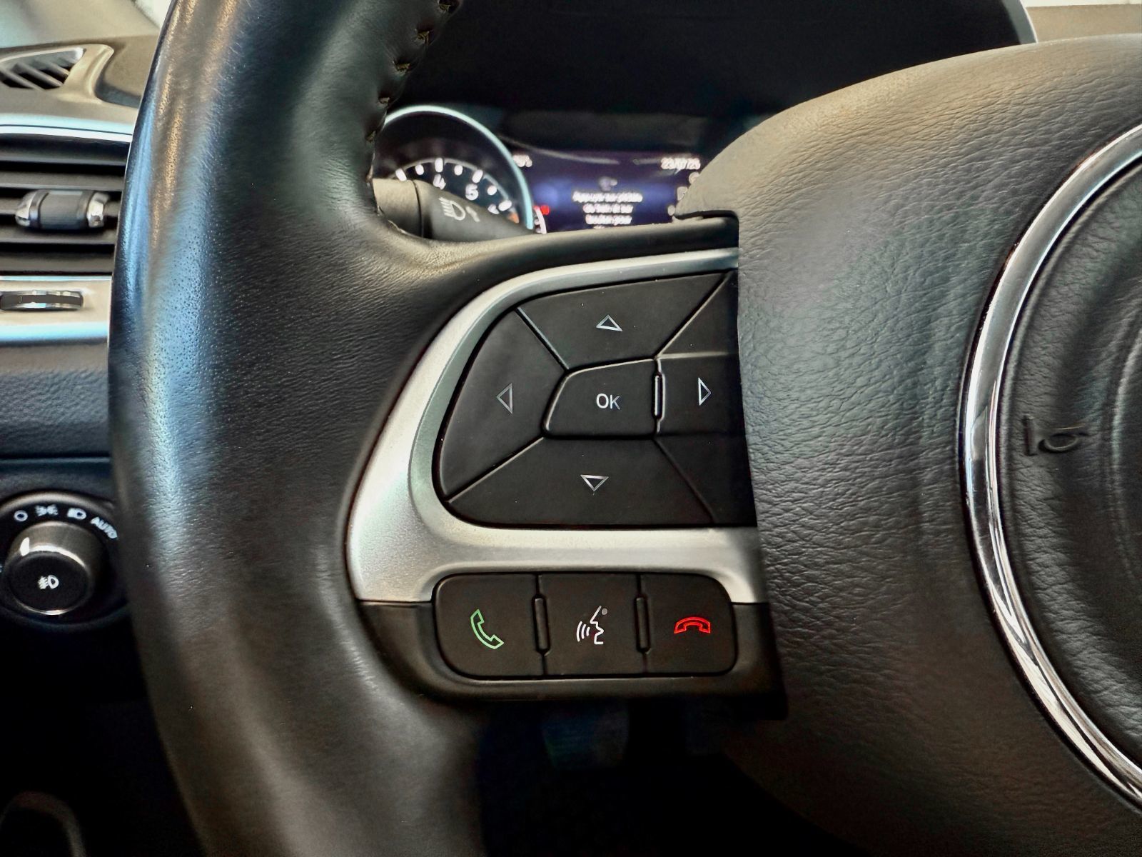 2018 Jeep Compass North-24
