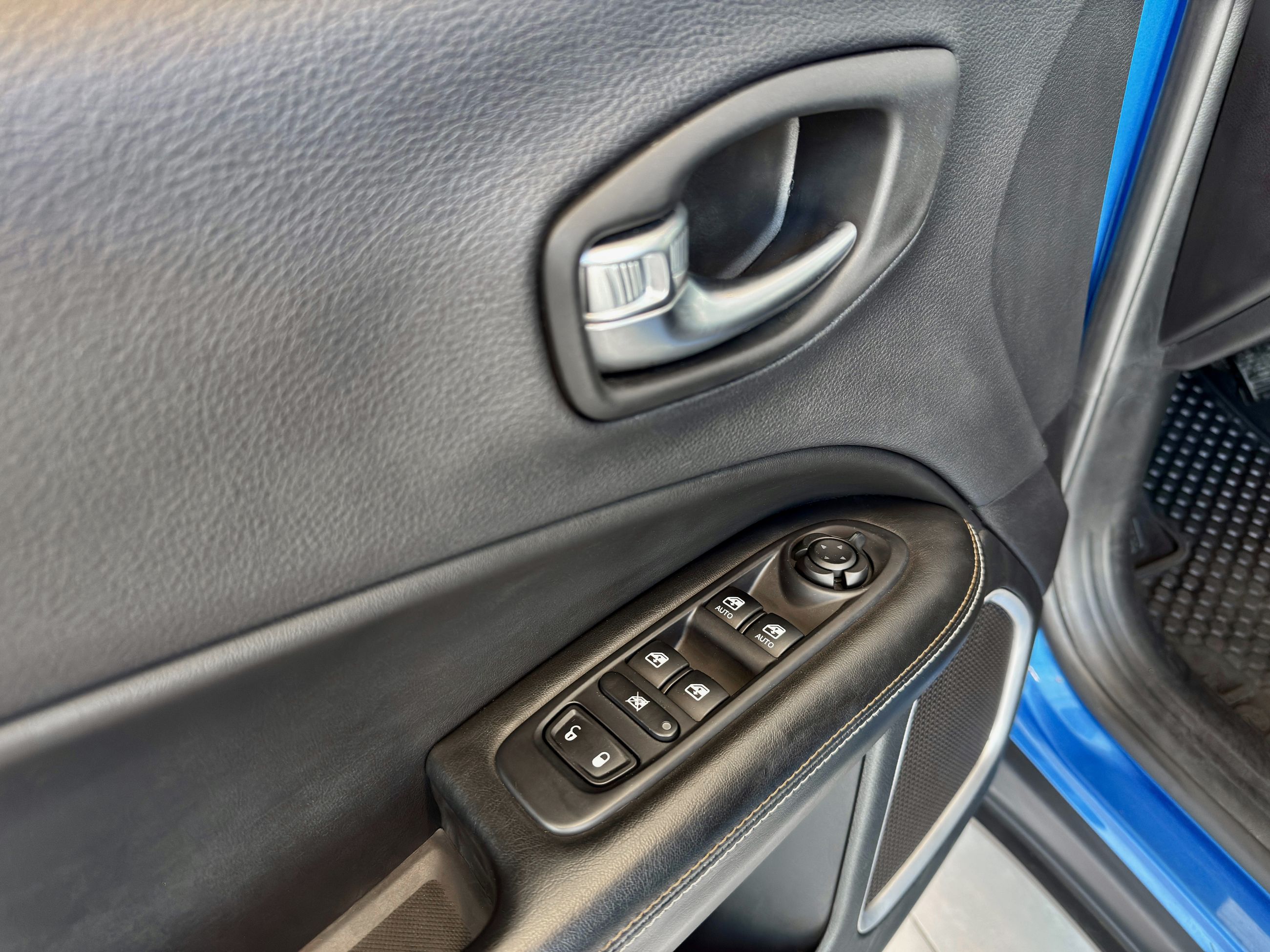 2018 Jeep Compass North-33