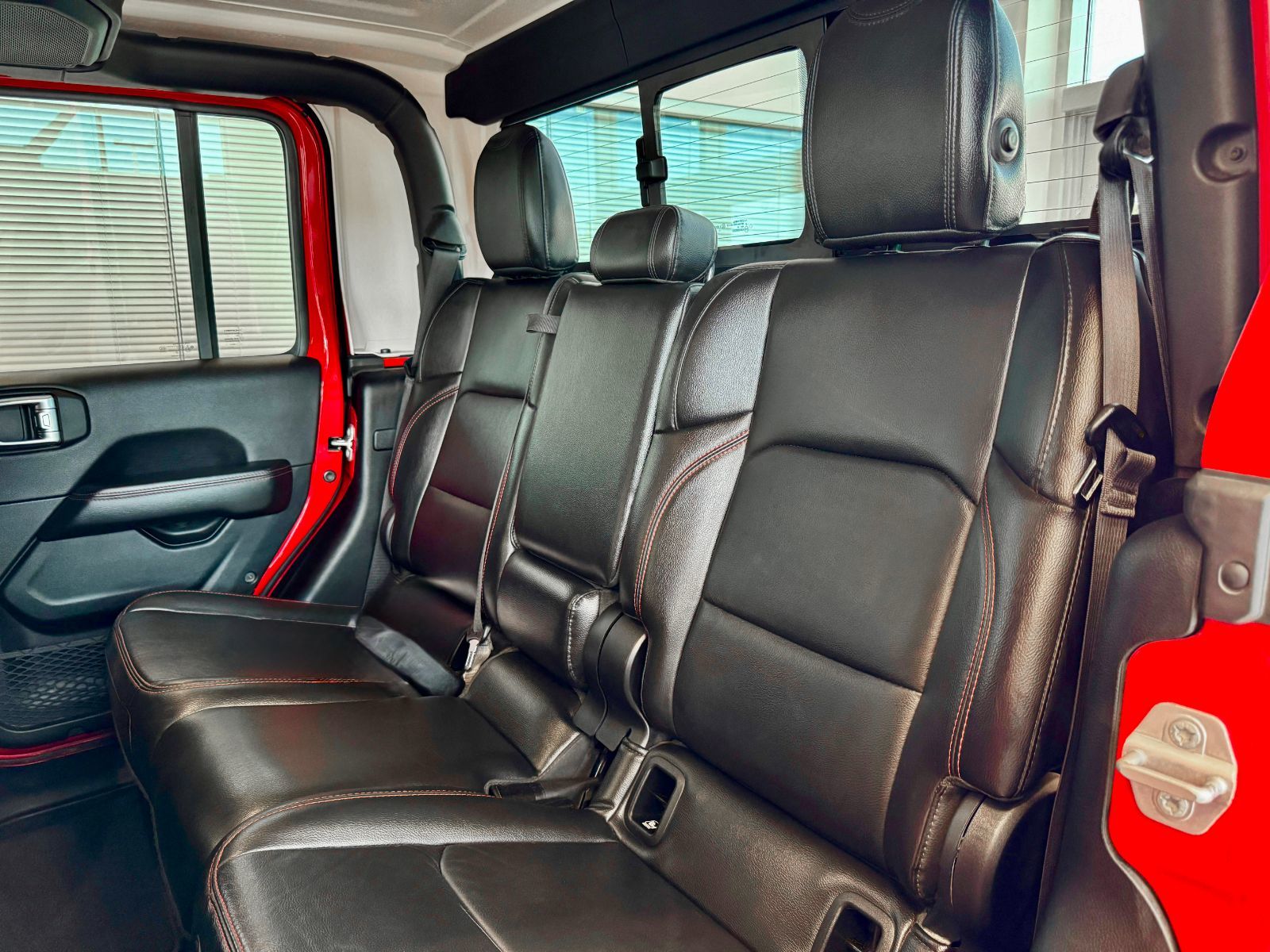Jeep Gladiator Rubicon 2023-16