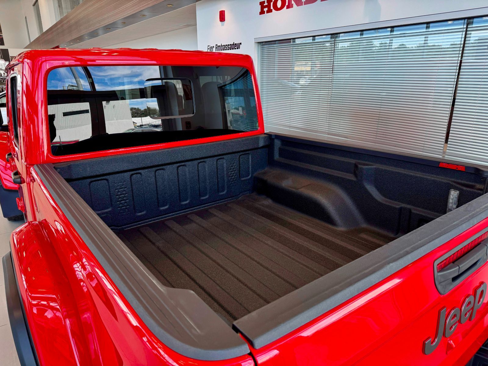 Jeep Gladiator Rubicon 2023-13