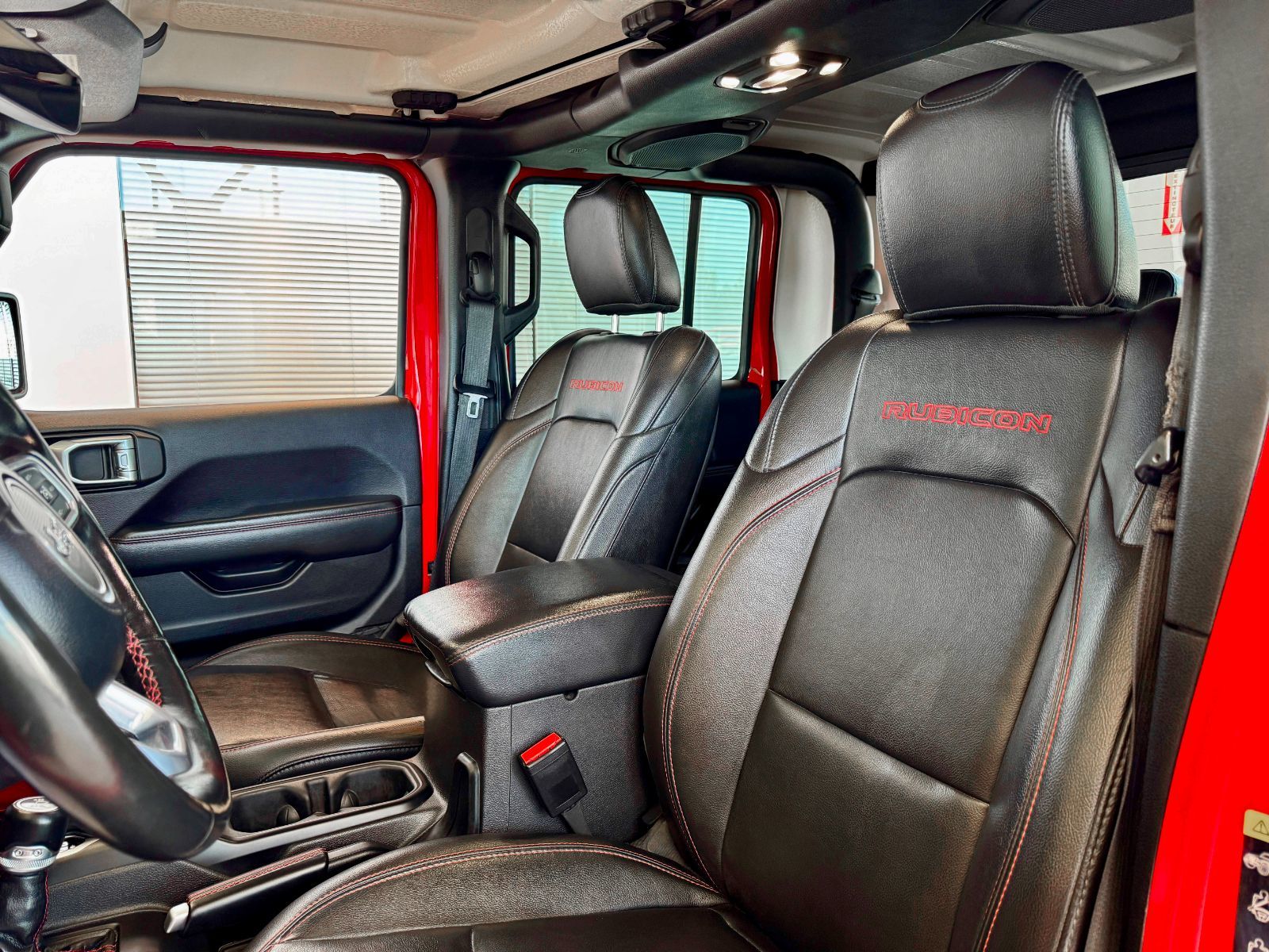 Jeep Gladiator Rubicon 2023-15