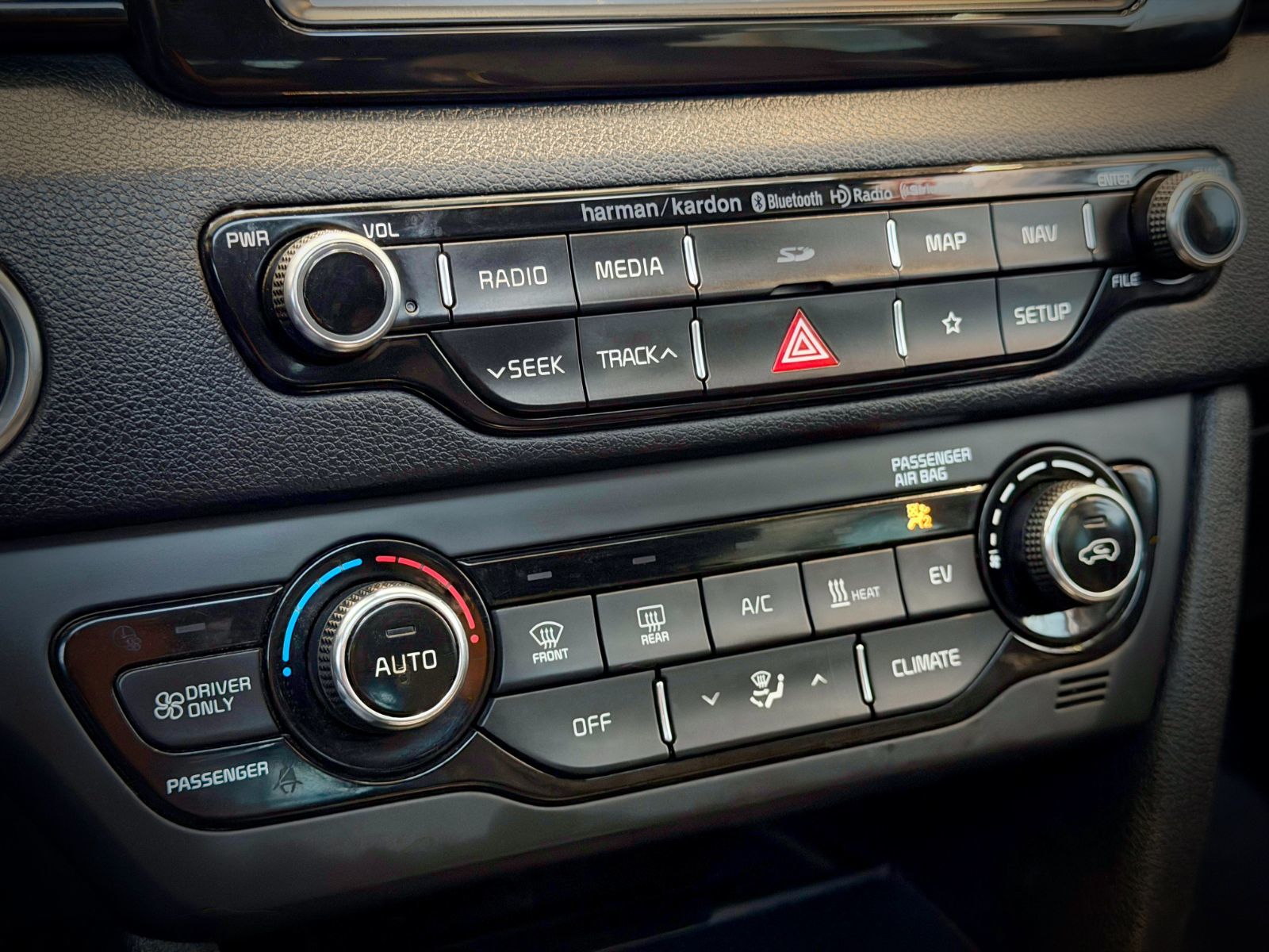 Kia Niro EV SX Touring 2019-30