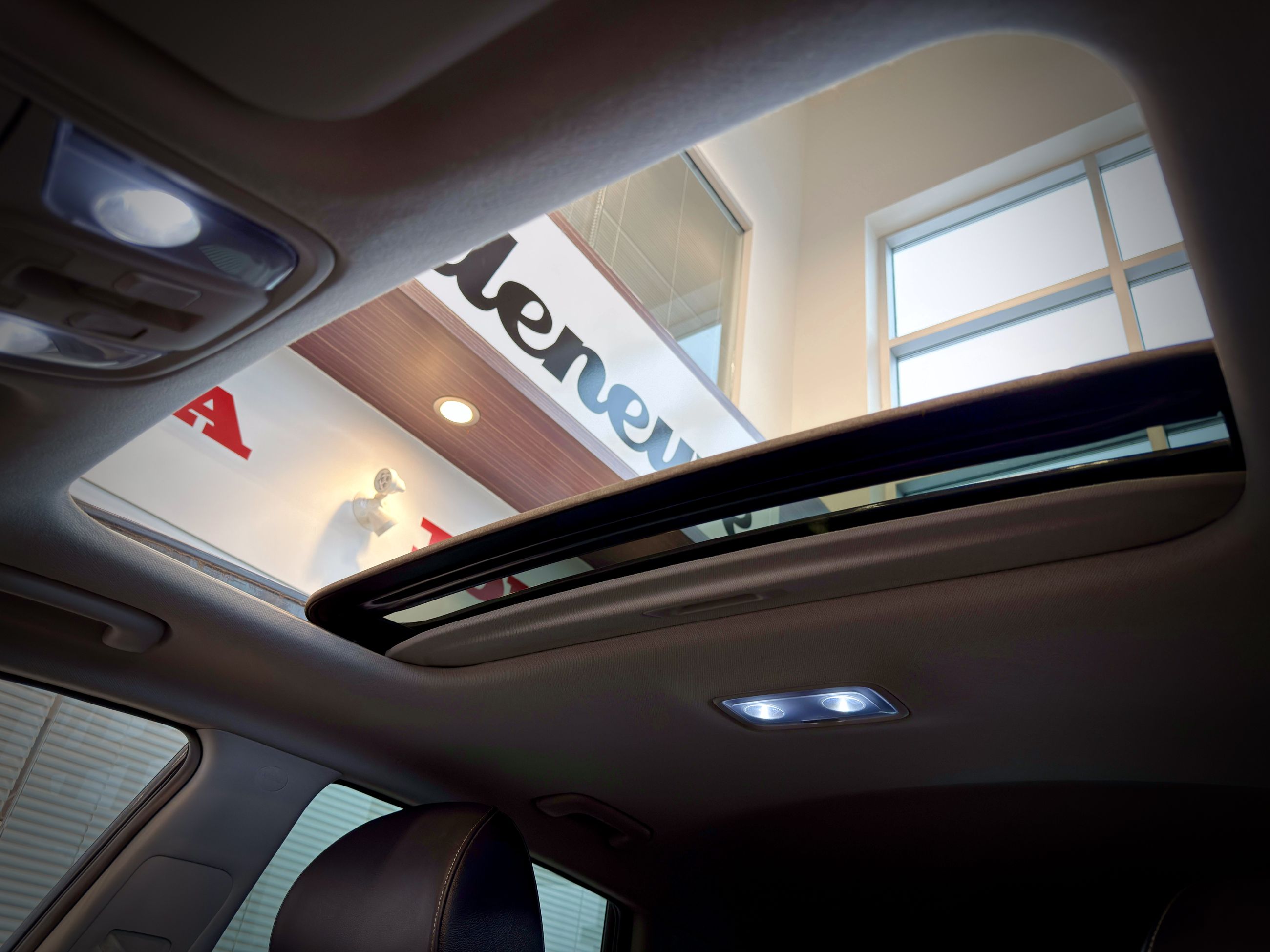 Kia Niro EV SX Touring 2019-16