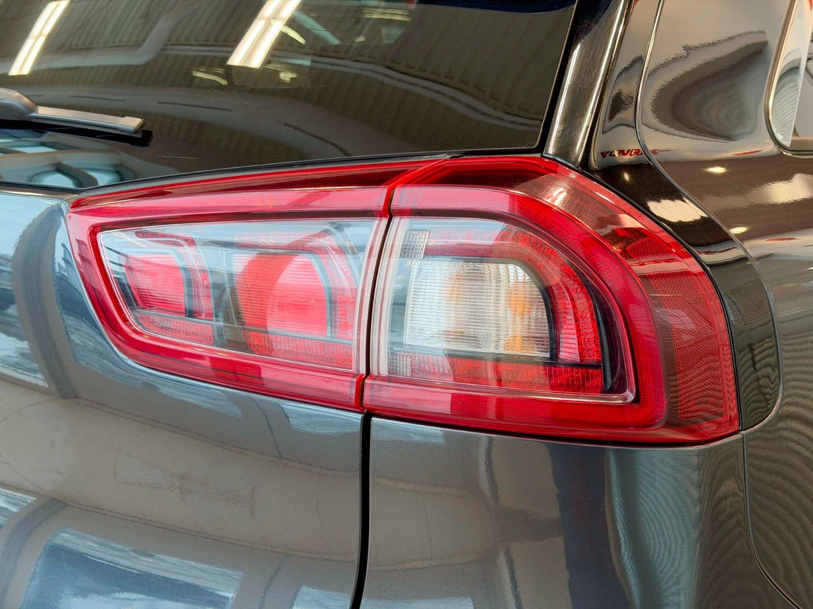 Kia Niro EV SX Touring 2019-12