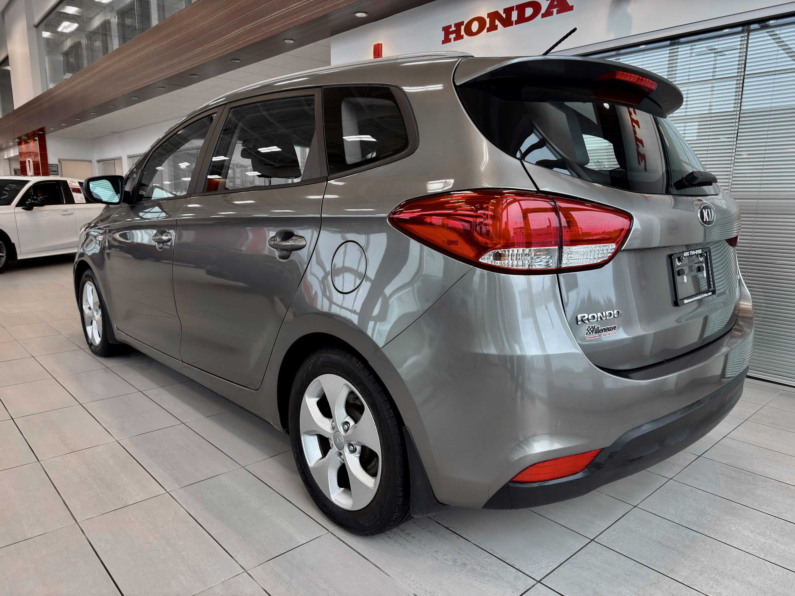 Kia Rondo LX 2015-8