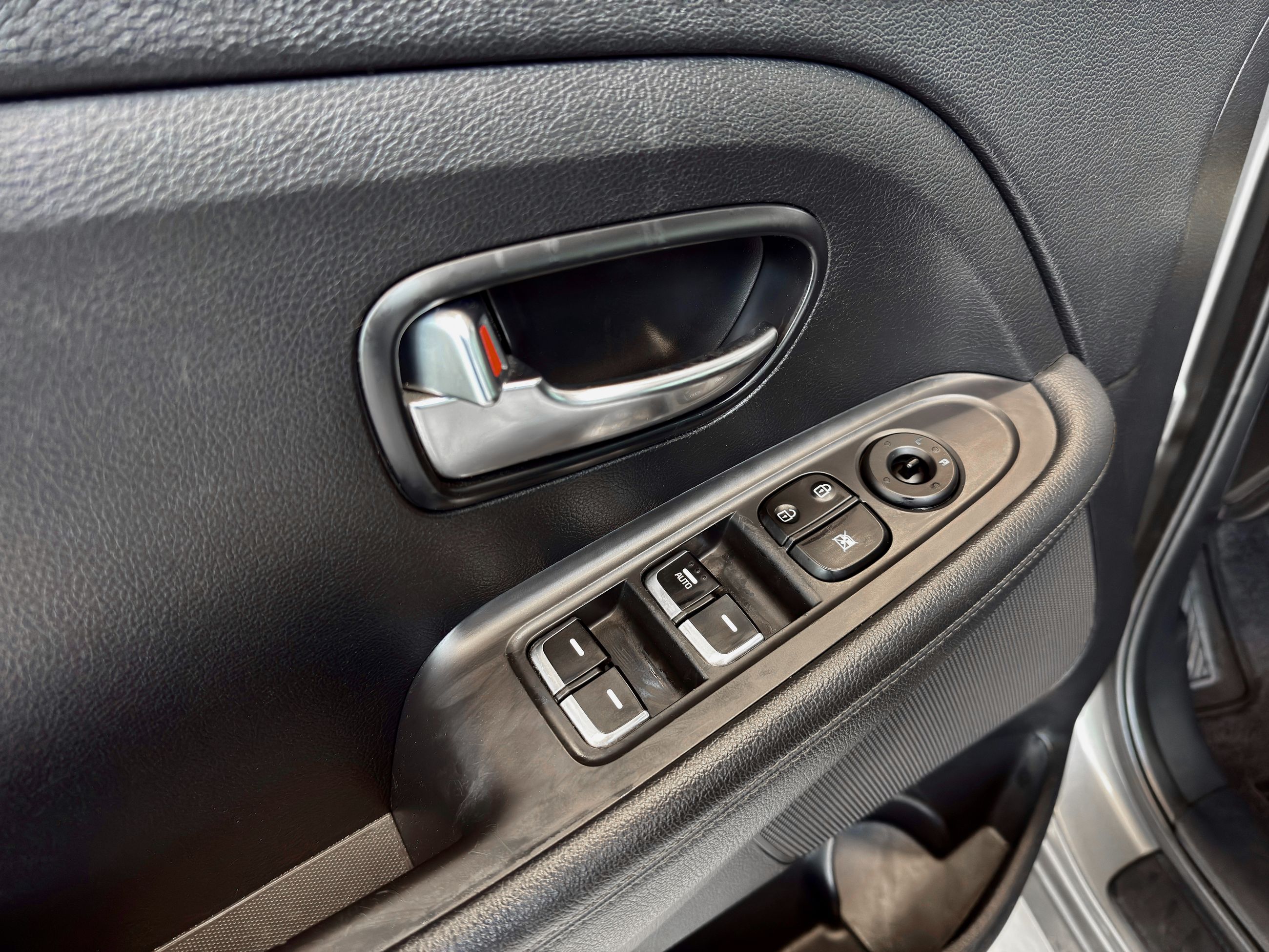 Kia Rondo LX 2015-27