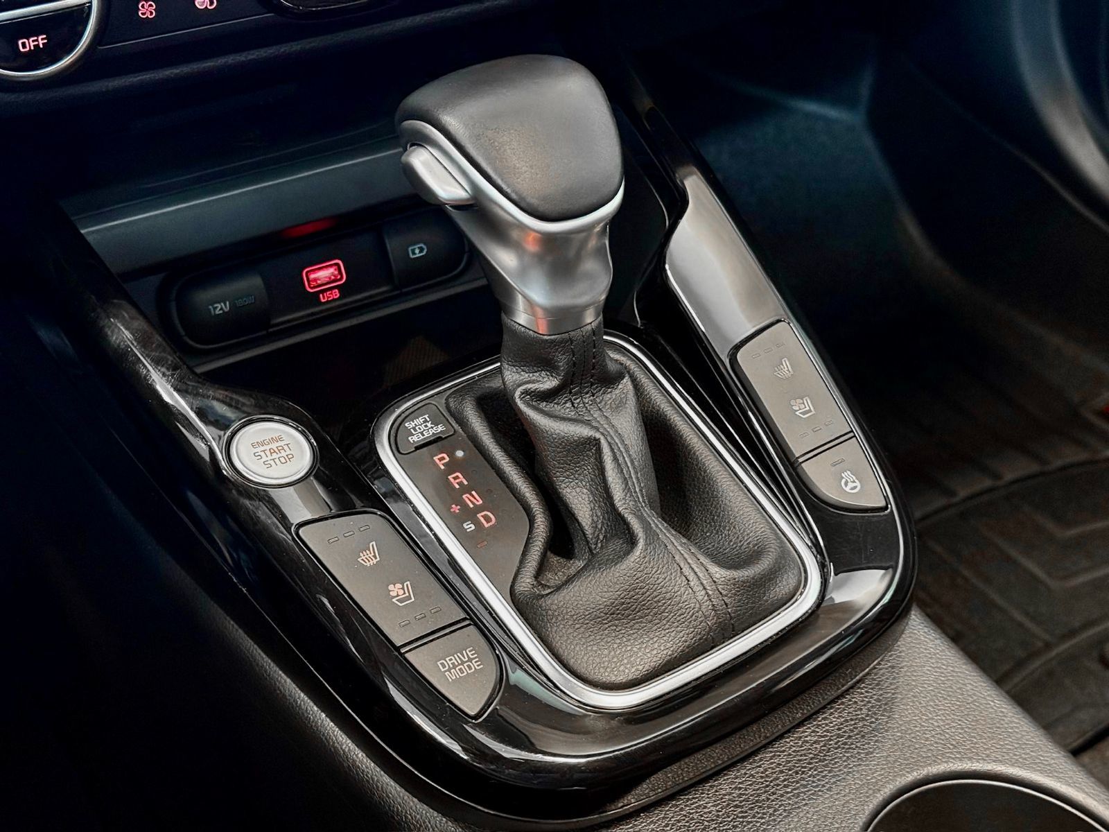 Kia Soul EX Limited 2020-28