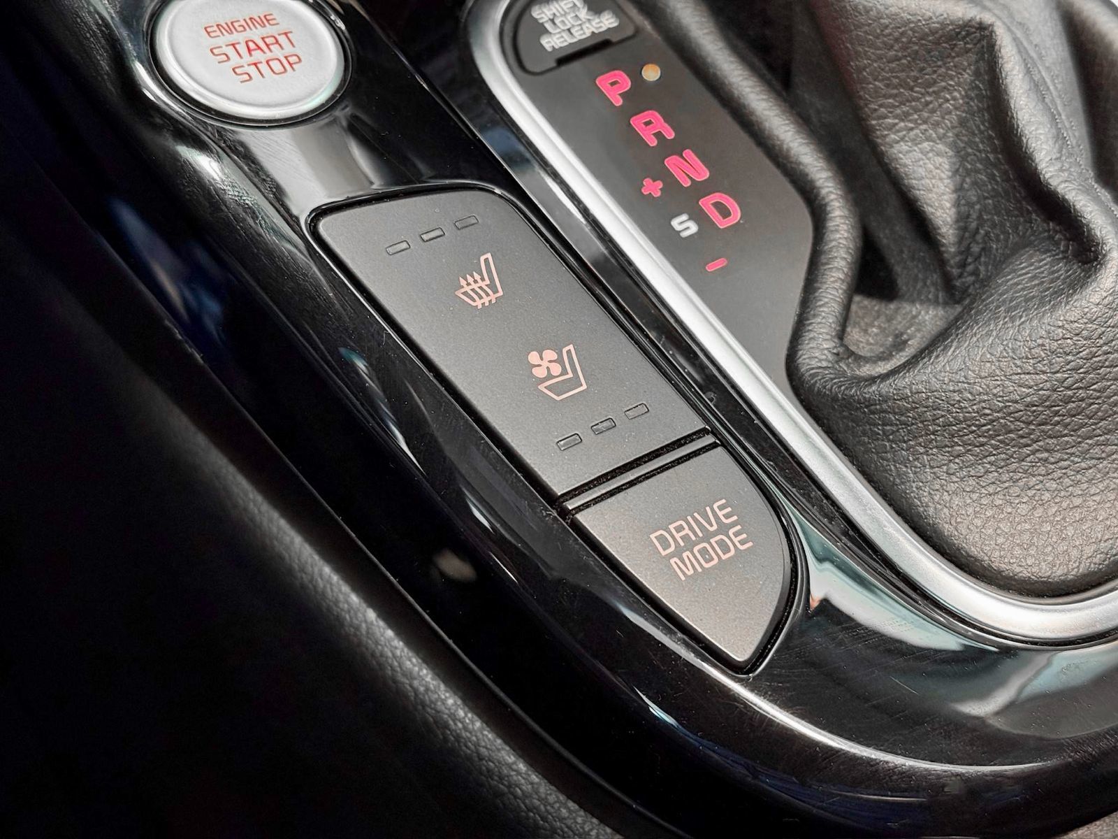 Kia Soul EX Limited 2020-29