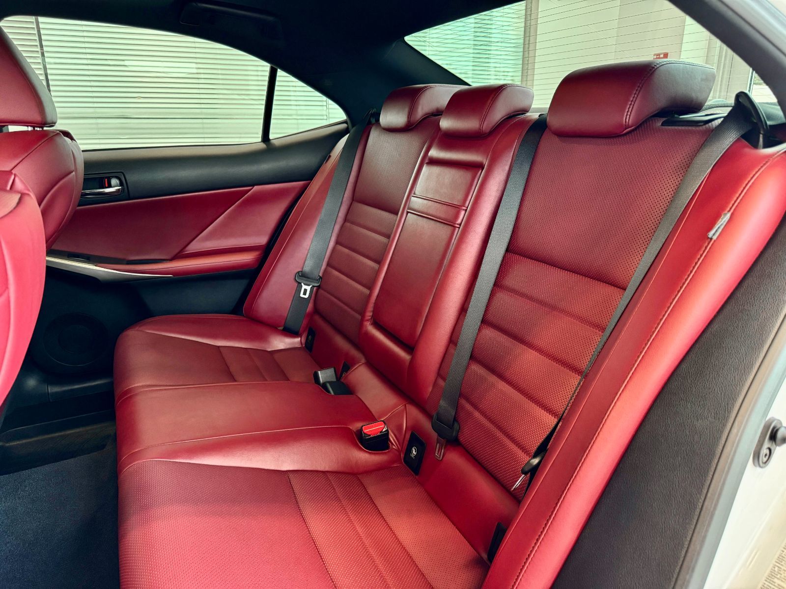 Lexus IS 350  2015-14