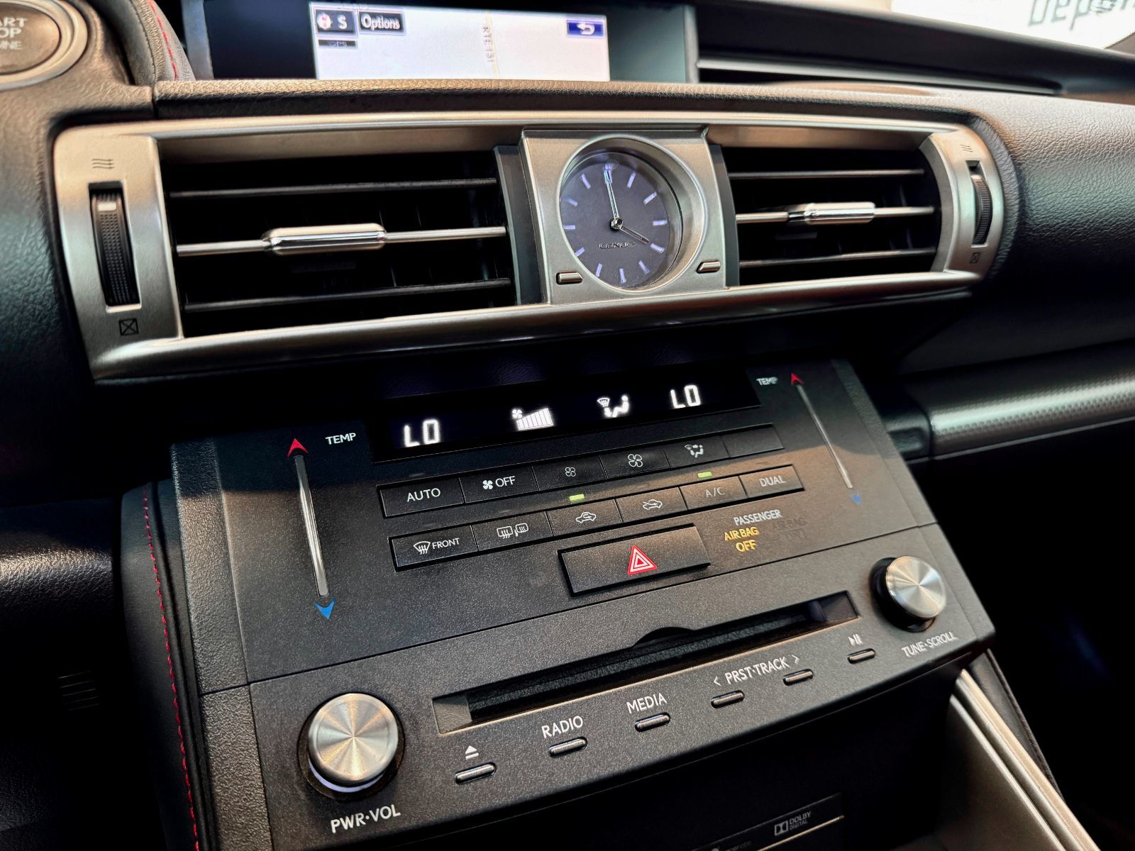 Lexus IS 350  2015-26