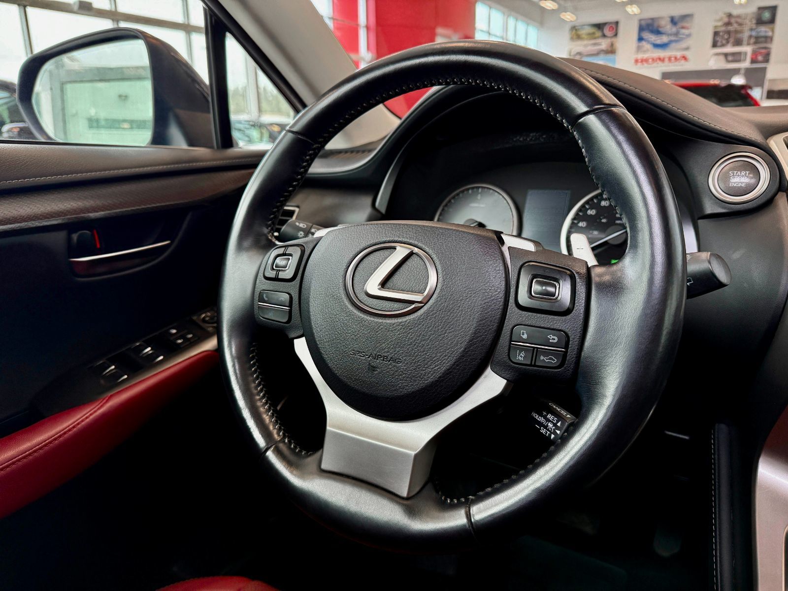 Lexus NX 300 2020-24