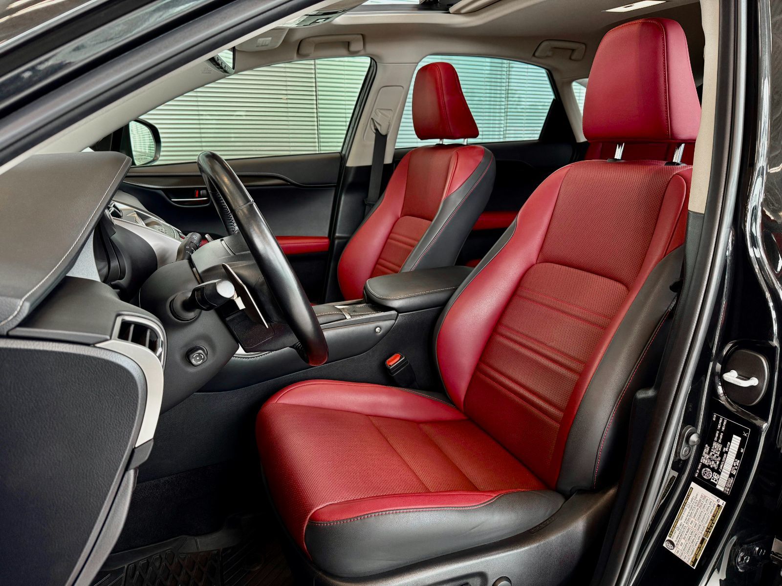 Lexus NX 300 2020-18
